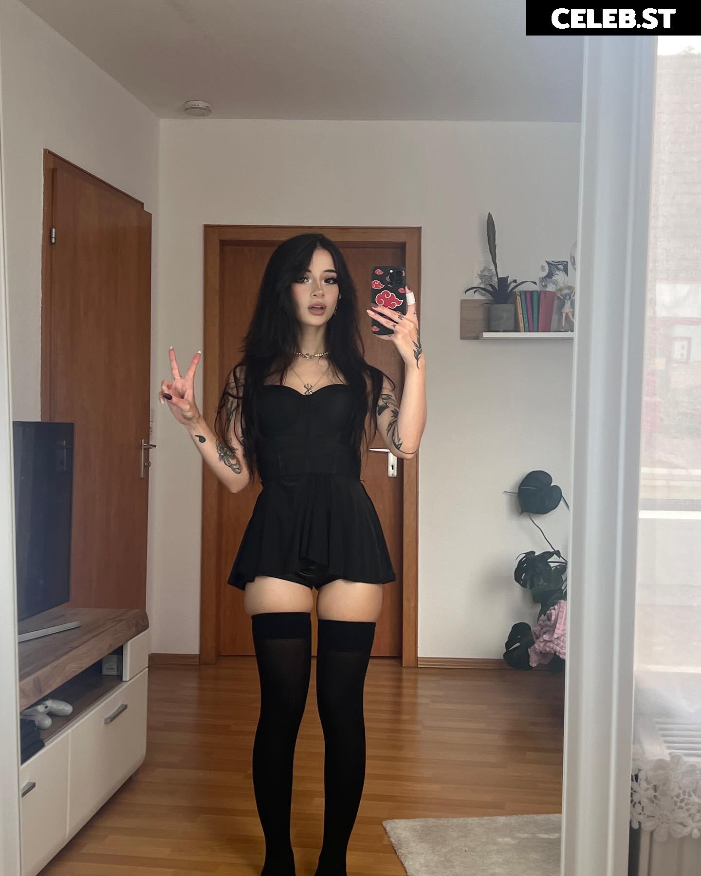 Cata Leyah / cata.leyah / cataleyah_ / leyahcata Image 11942467