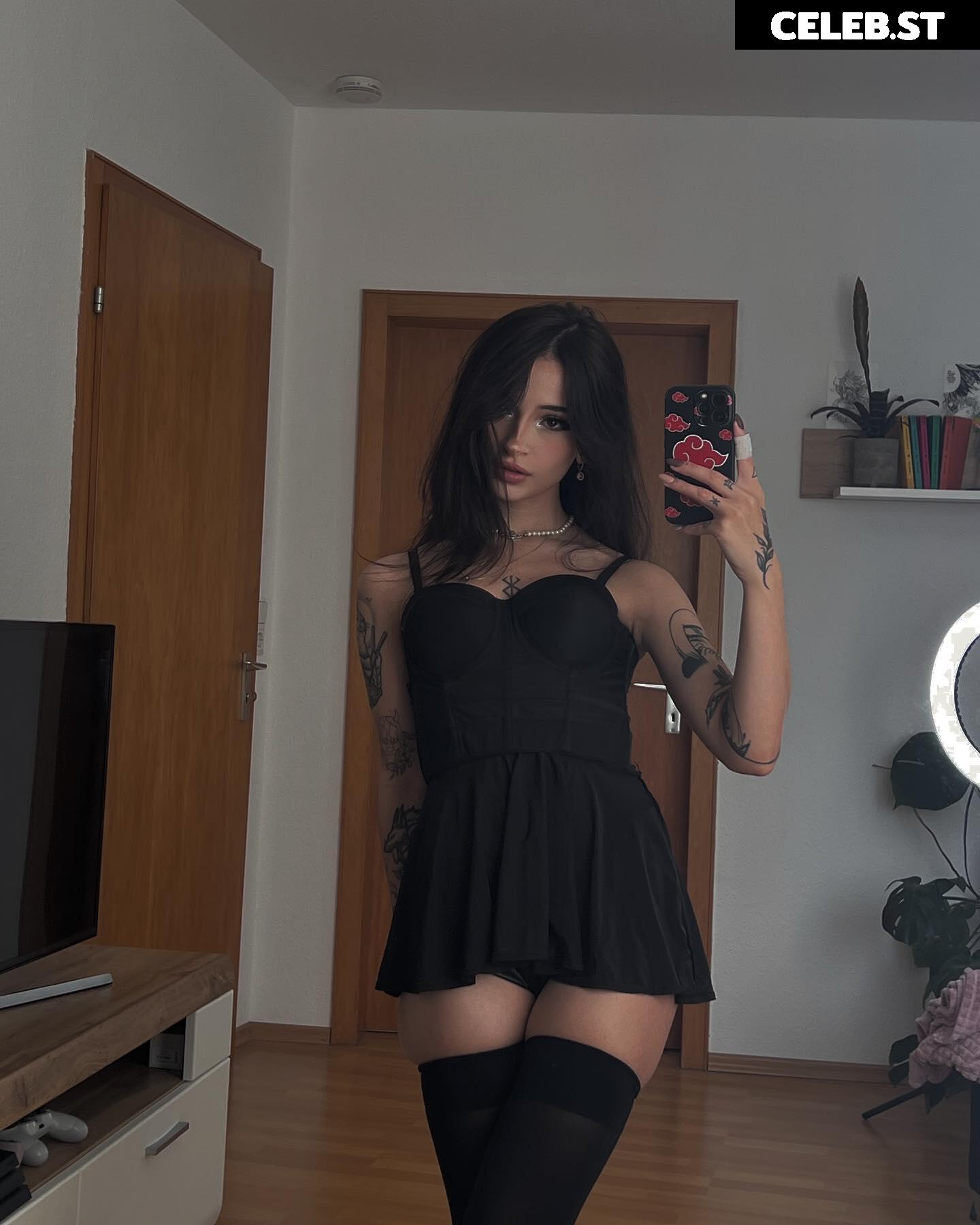 Cata Leyah / cata.leyah / cataleyah_ / leyahcata Image 11942468