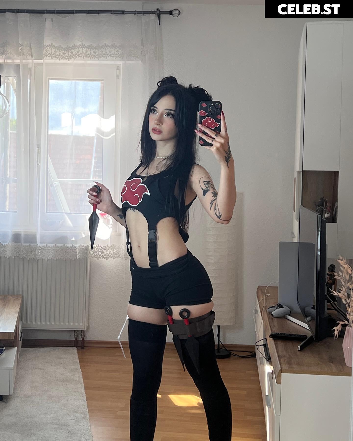 Cata Leyah / cata.leyah / cataleyah_ / leyahcata Image 11942384