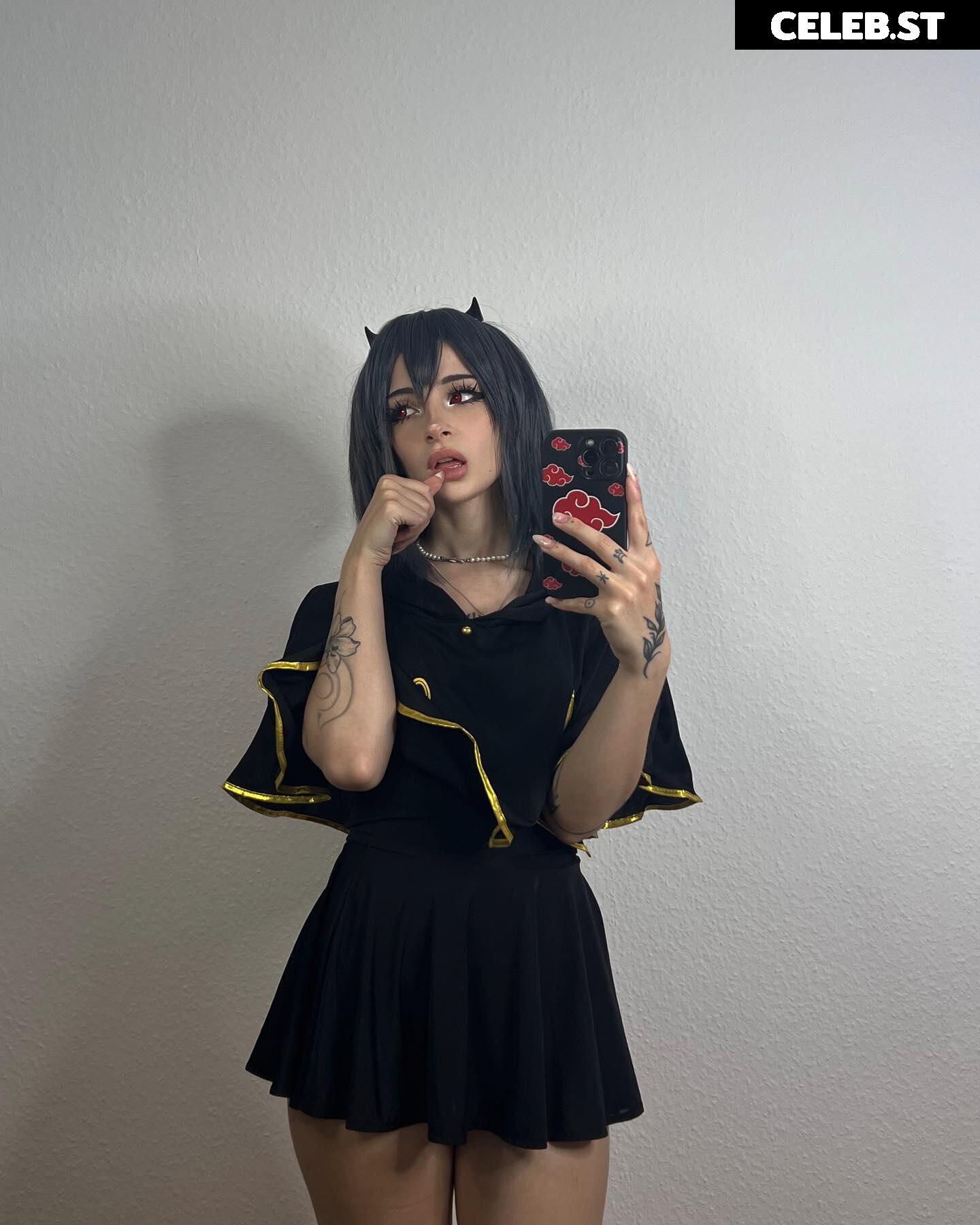 Cata Leyah / cata.leyah / cataleyah_ / leyahcata Image 11942311