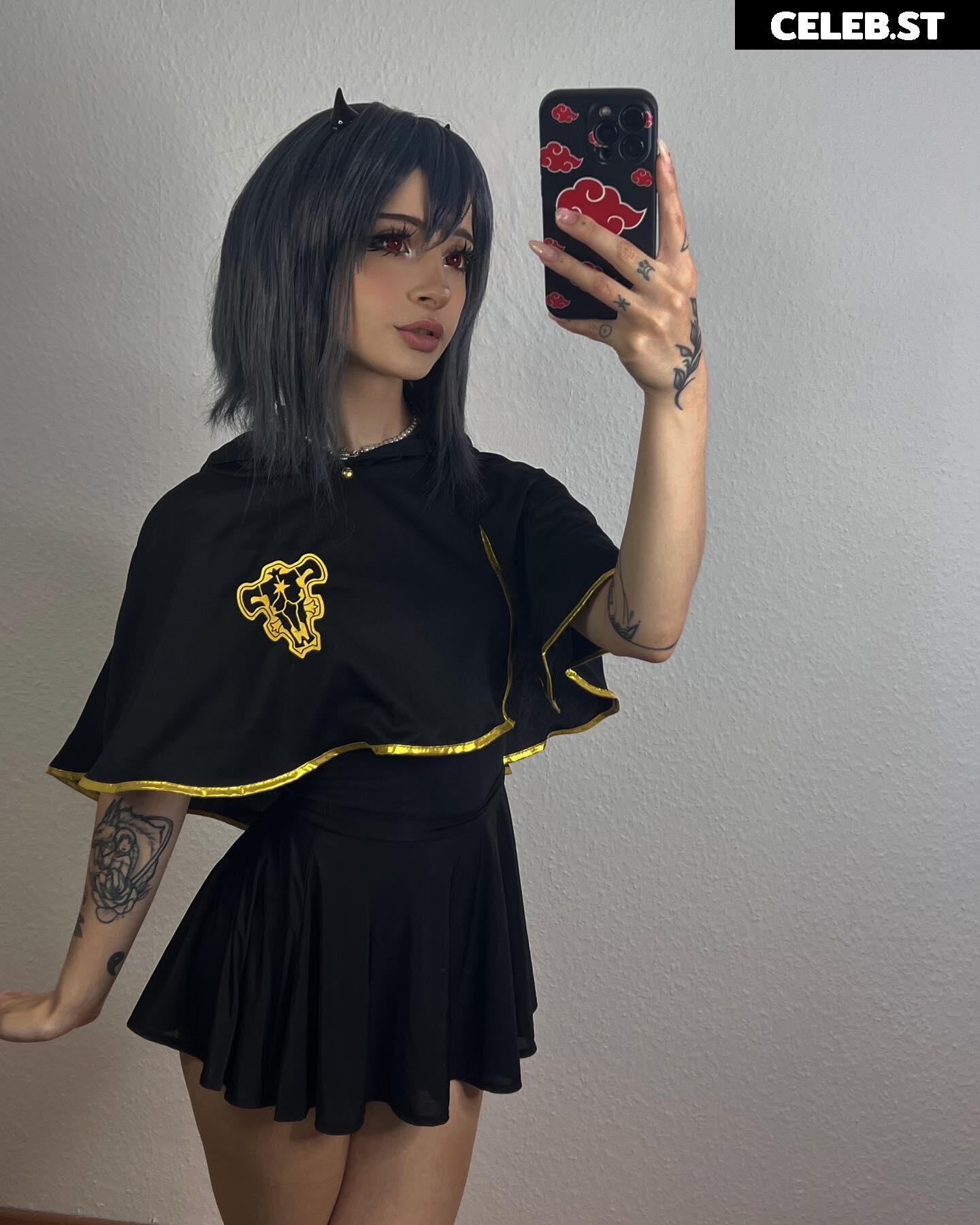 Cata Leyah / cata.leyah / cataleyah_ / leyahcata Image 11942315