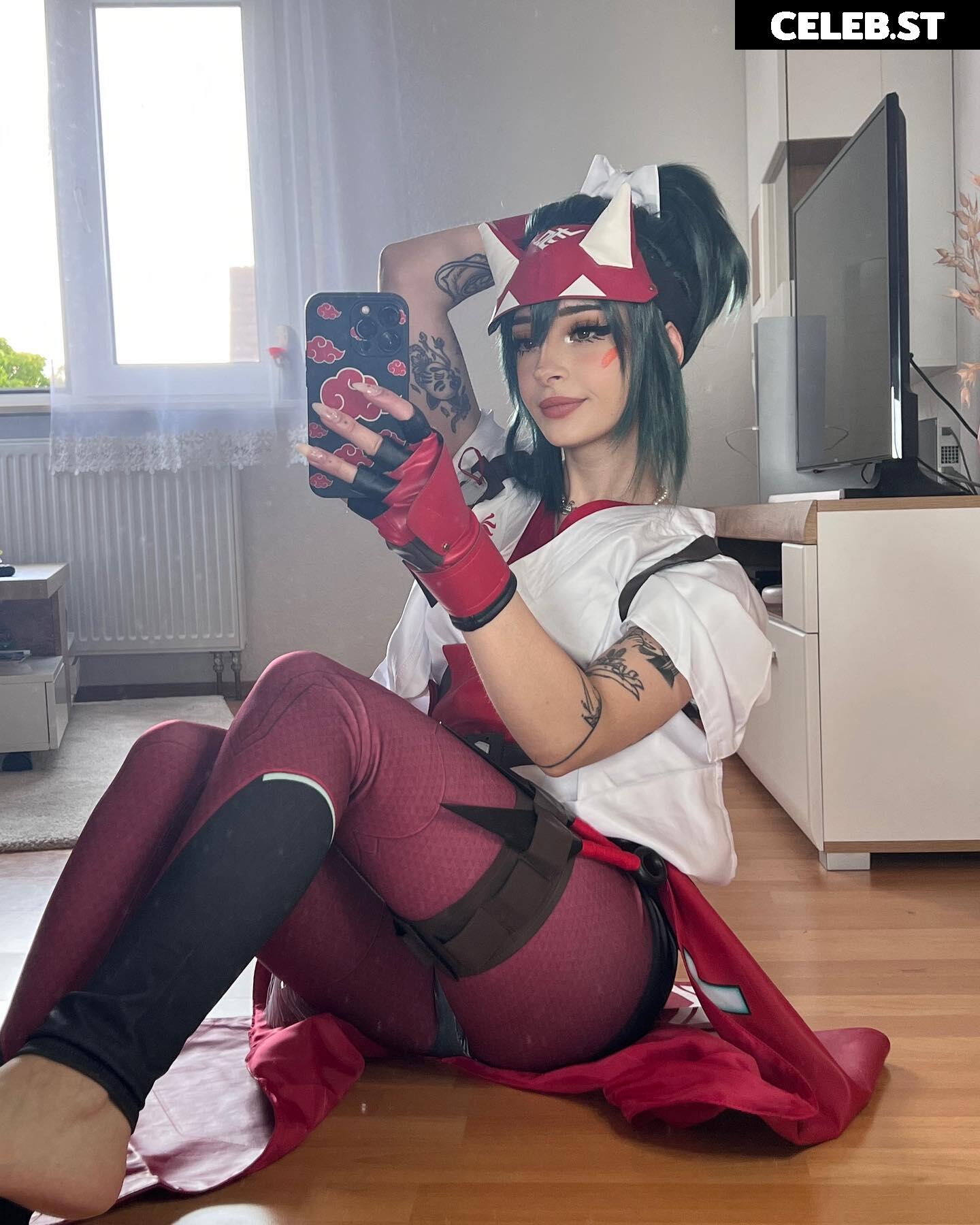 Cata Leyah / cata.leyah / cataleyah_ / leyahcata Image 11942303