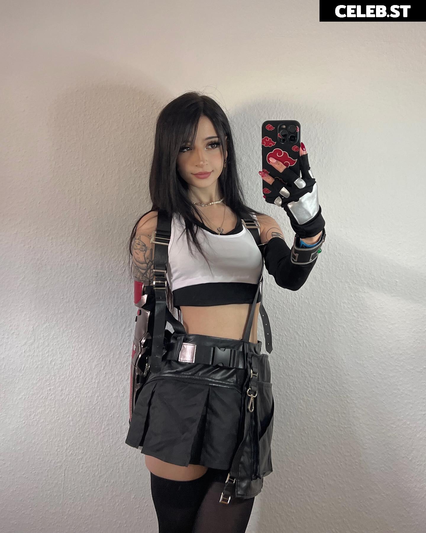 Cata Leyah / cata.leyah / cataleyah_ / leyahcata Image 11942351