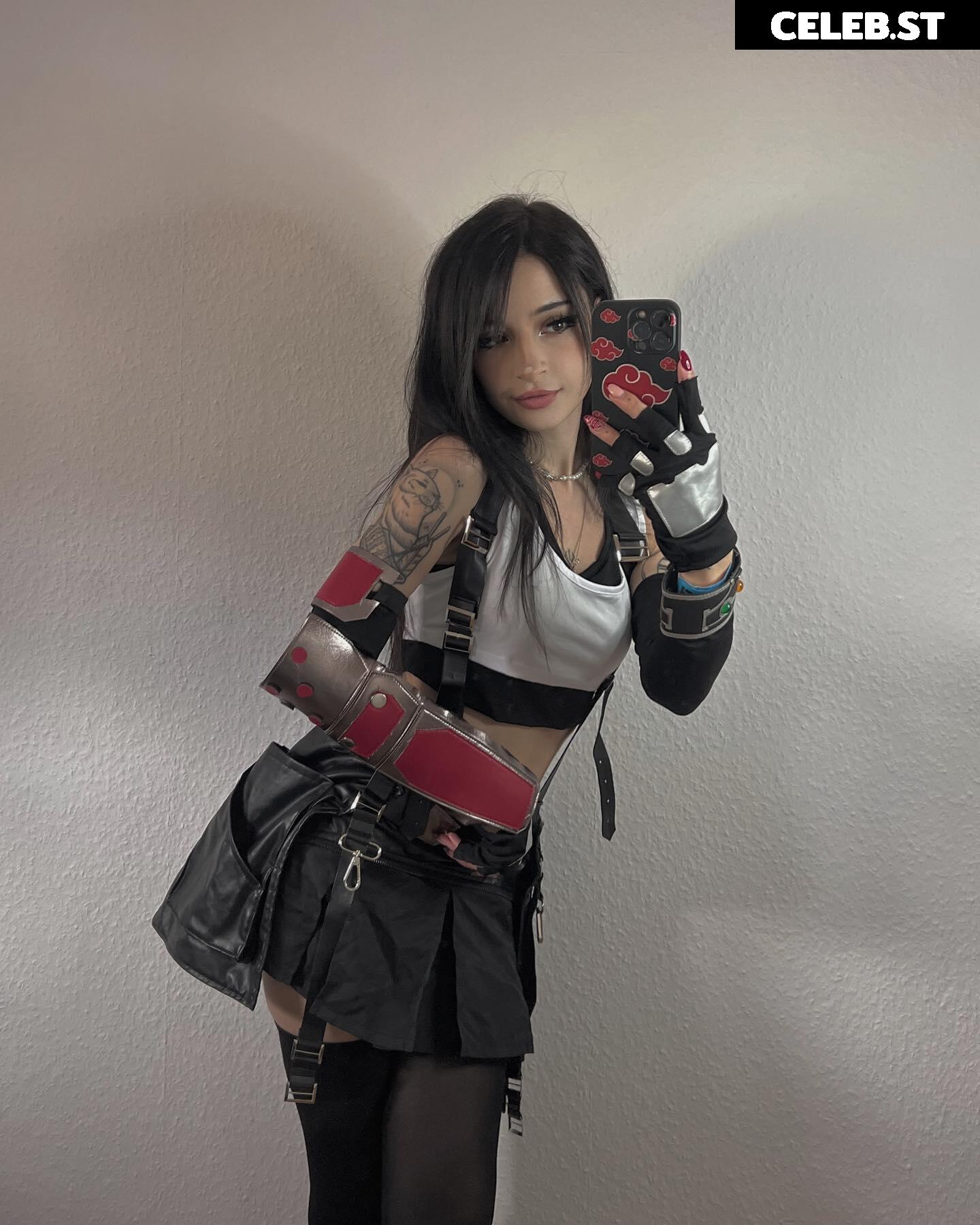 Cata Leyah / cata.leyah / cataleyah_ / leyahcata Image 11942348