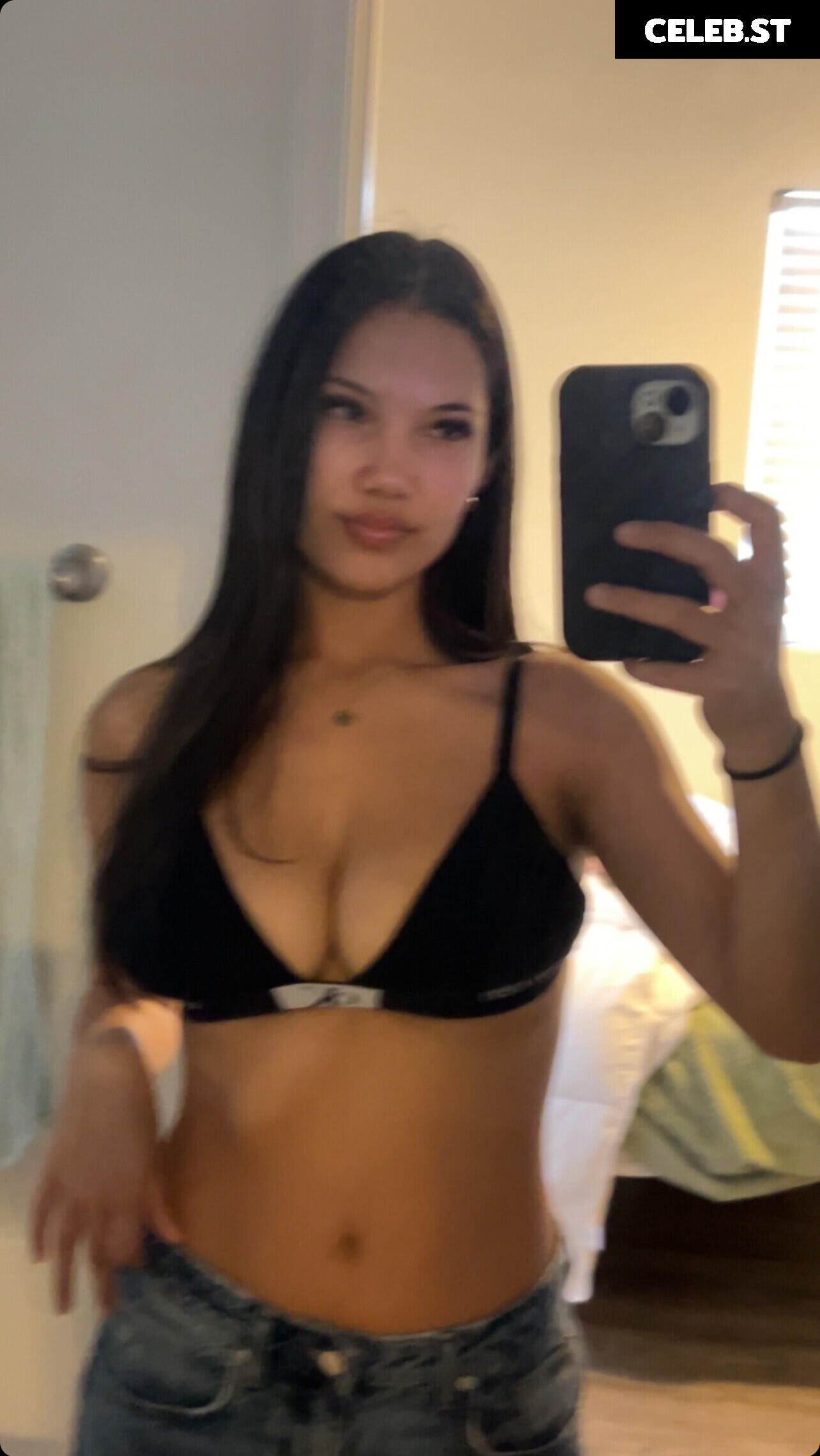 Emme Alcalde, @emmealcalde Image 11949740