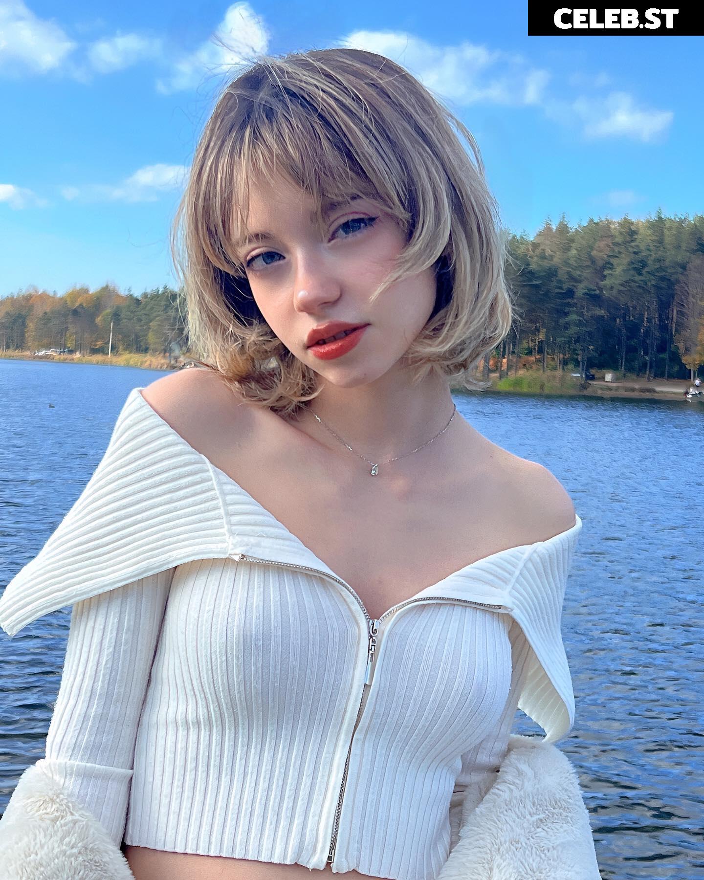 cey_lazuli Image 11949380