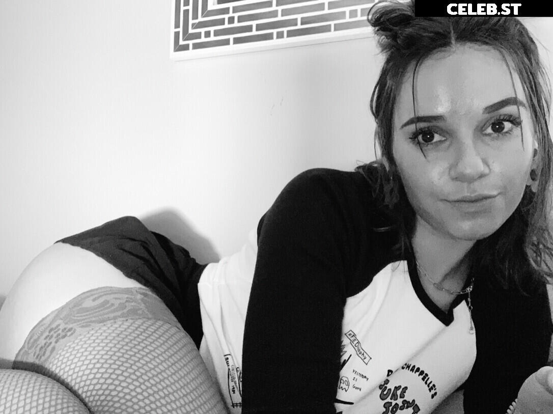 Leyla Ingalls @leylaingallz Image 11914546