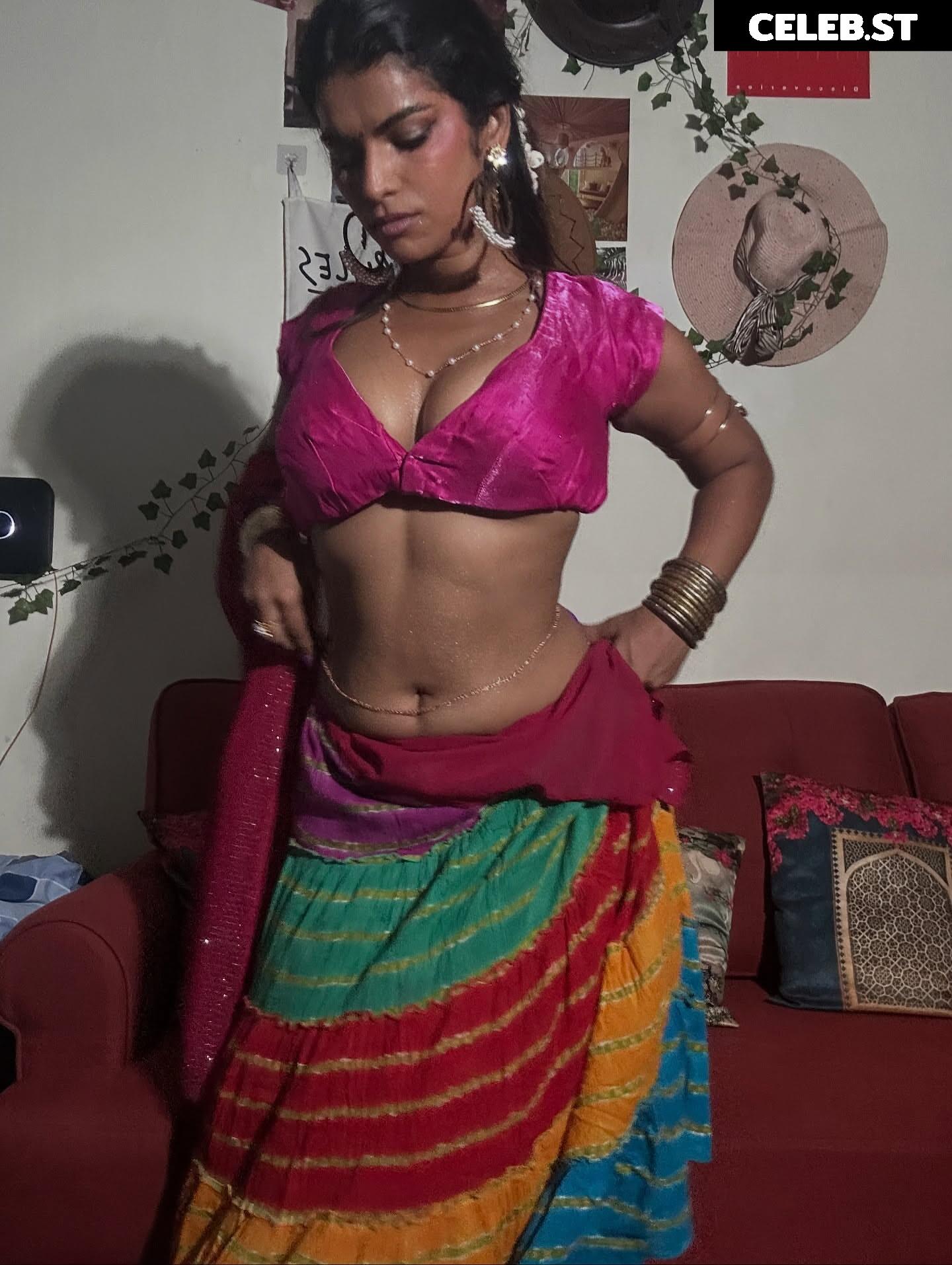 Nidhi Goel / Moodybeasty Image 11916339