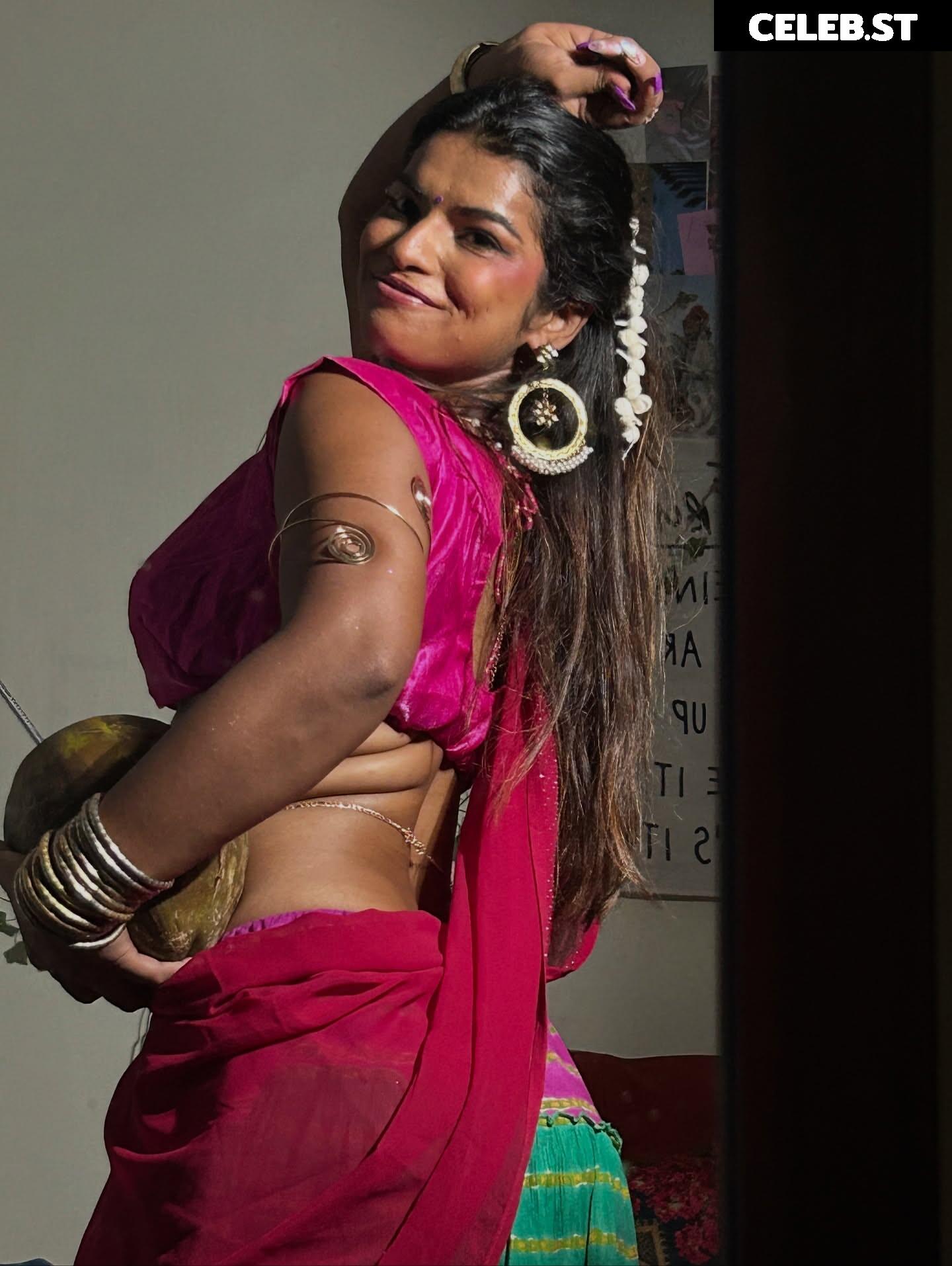 Nidhi Goel / Moodybeasty Image 11916341