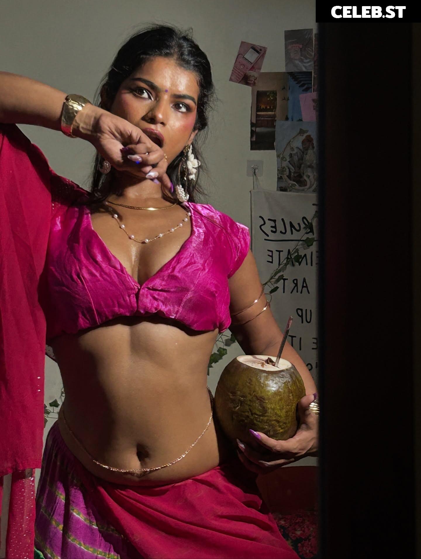 Nidhi Goel / Moodybeasty Image 11916345