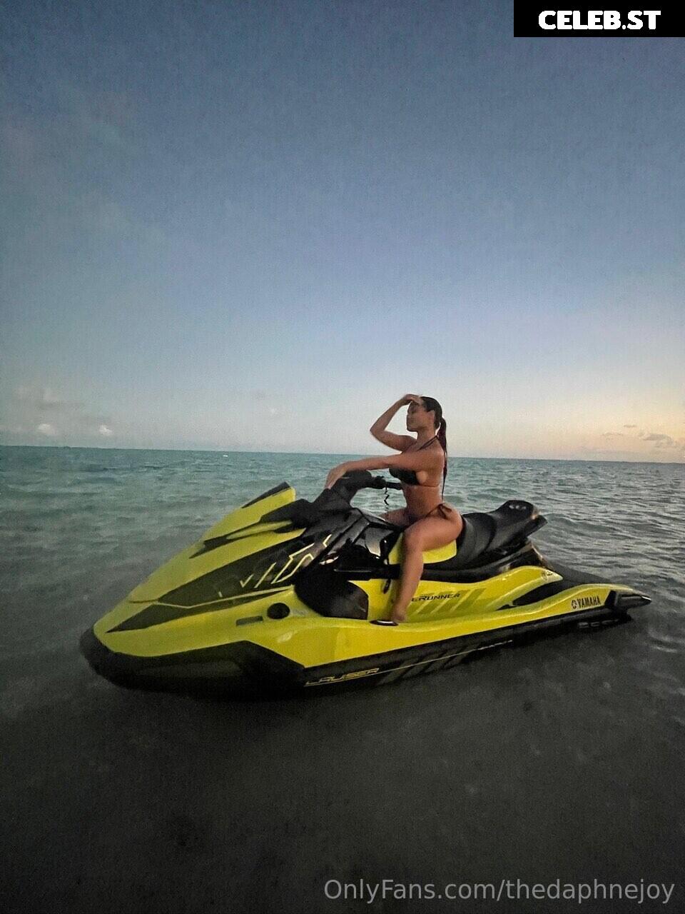 DaphneJoy Image 11911775