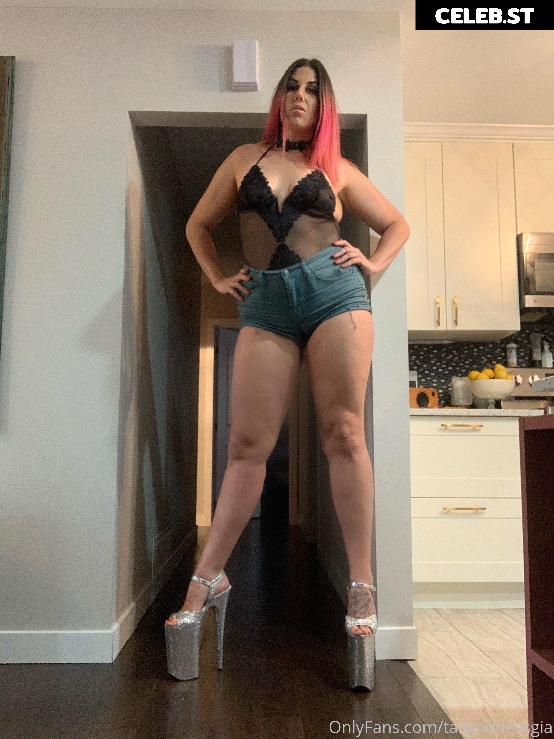 Tall Goddess Gia | Gia De Luca | tallgoddessgia Image 11911343