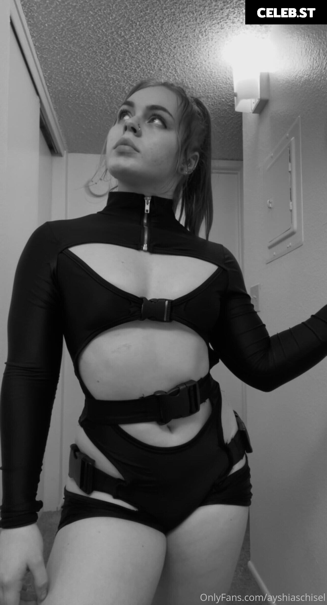 Ayshia Schisel/Elorahdaexplorah Image 11910367