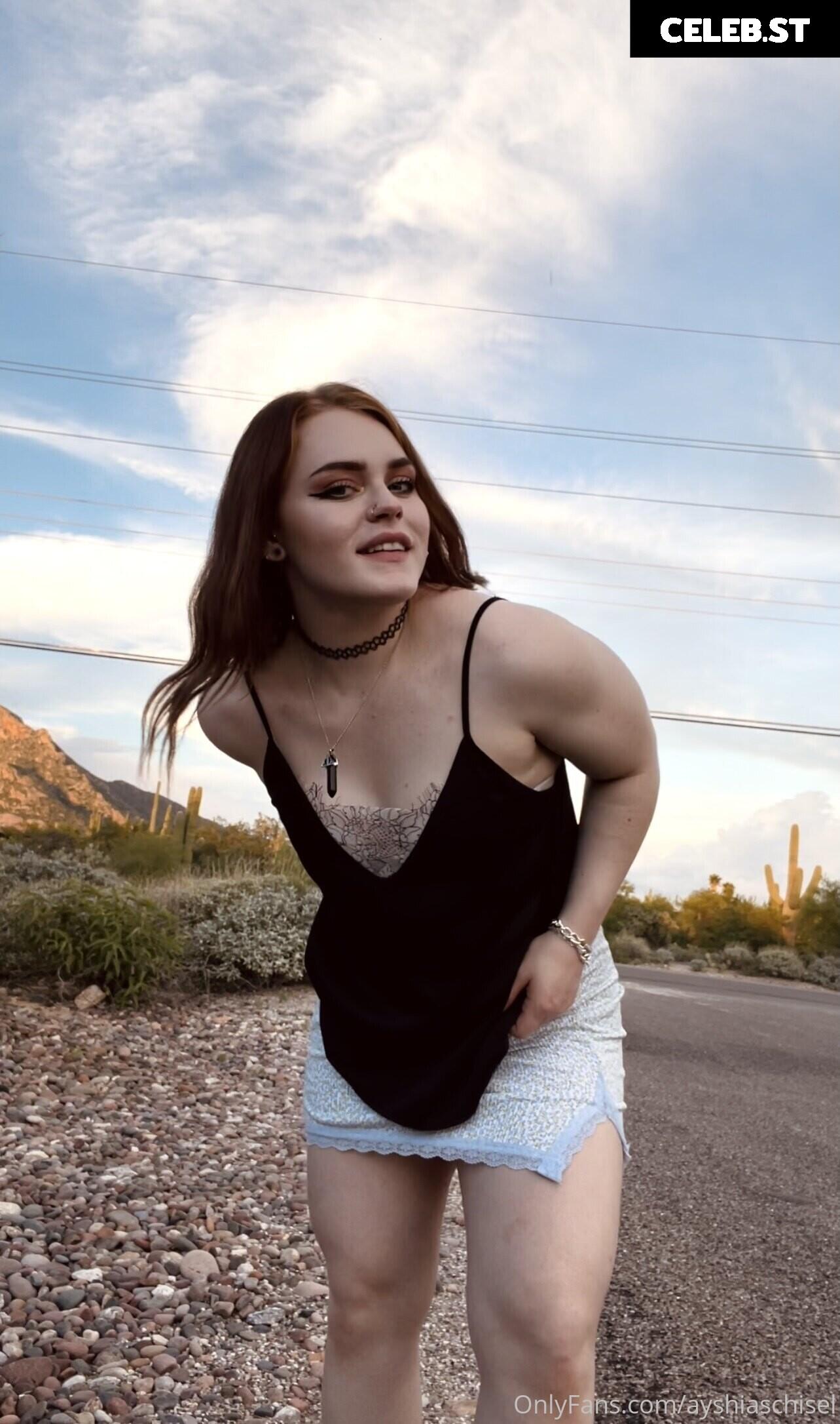 Ayshia Schisel/Elorahdaexplorah Image 11910345