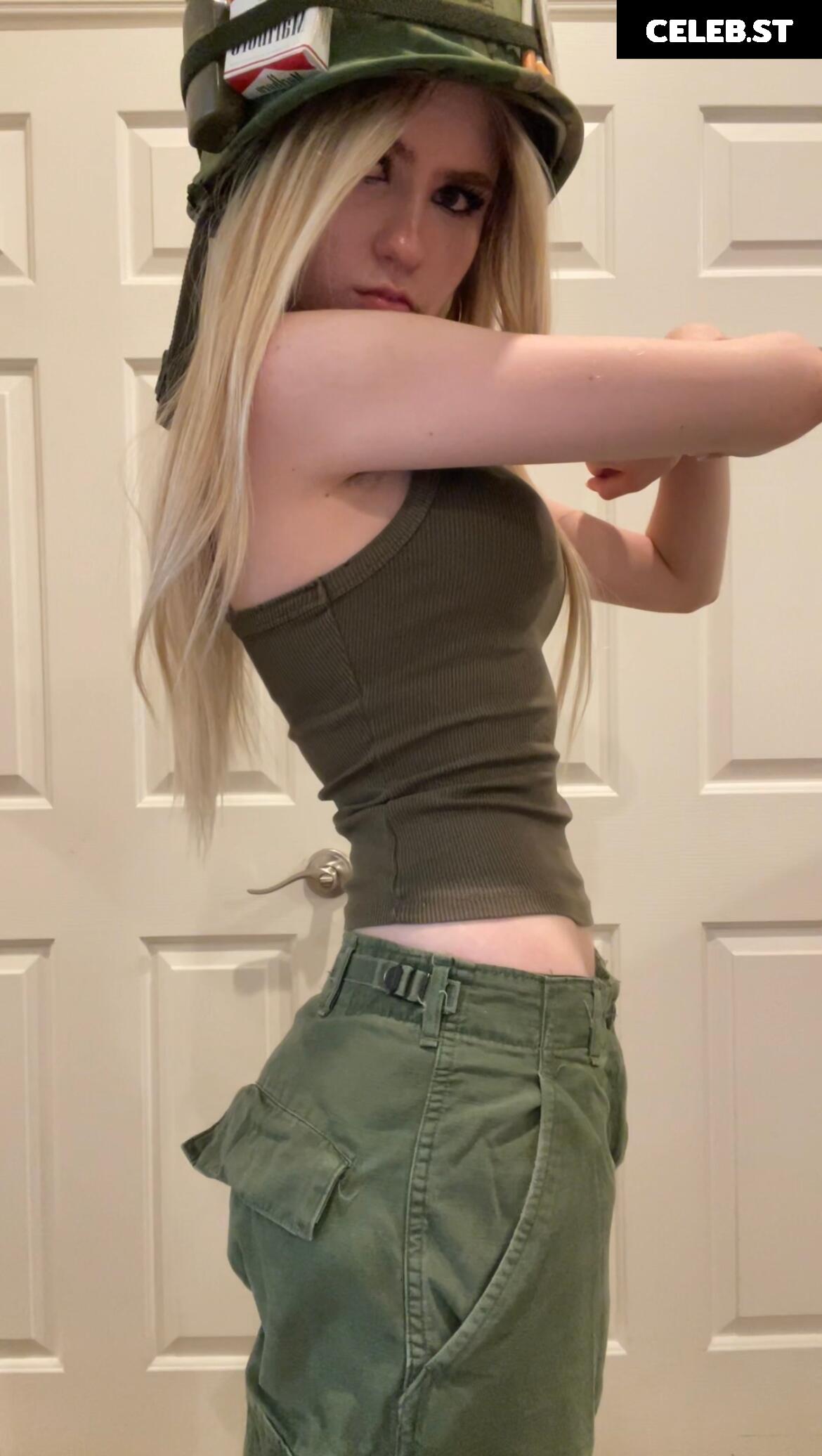 offizieramira Image 11928966