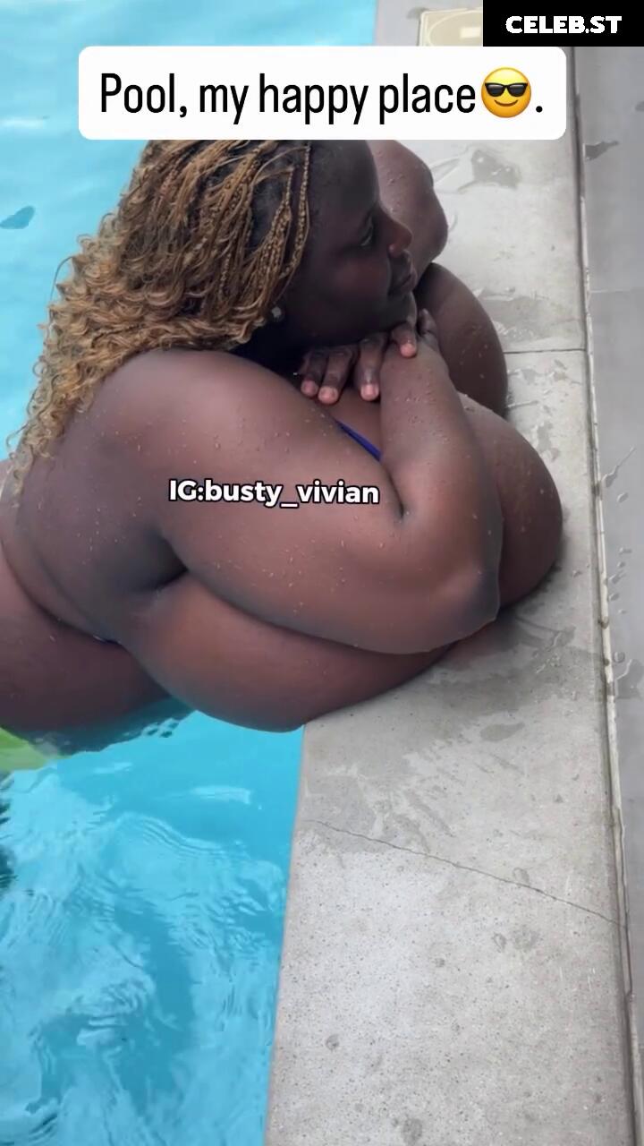 Busty Vivian: Biggest boobs in Africa ! Image 11928519