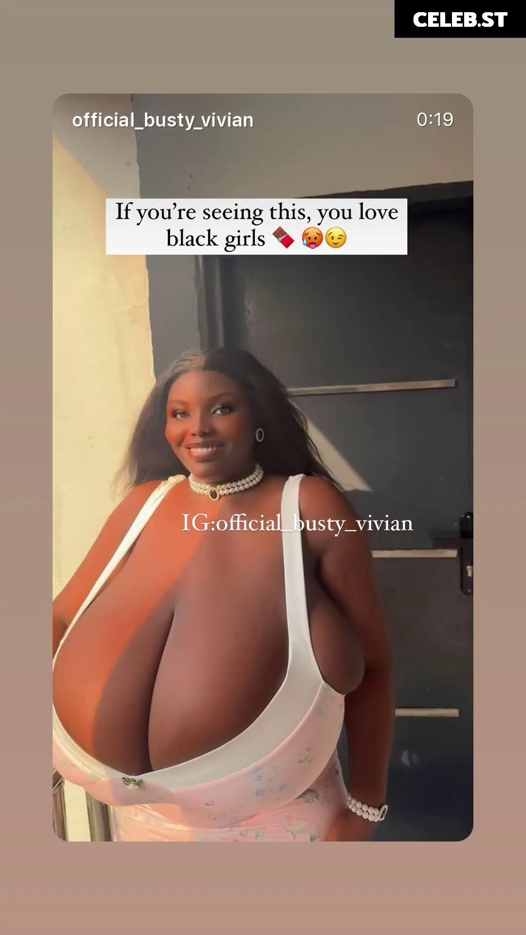 Busty Vivian: Biggest boobs in Africa ! Image 11928508