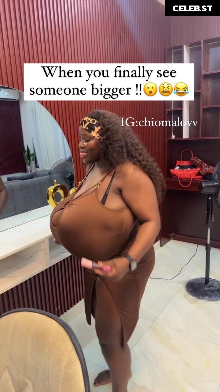 Busty Vivian: Biggest boobs in Africa ! Image 11928437