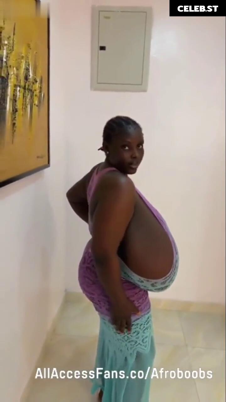 Busty Vivian: Biggest boobs in Africa ! Image 11928436