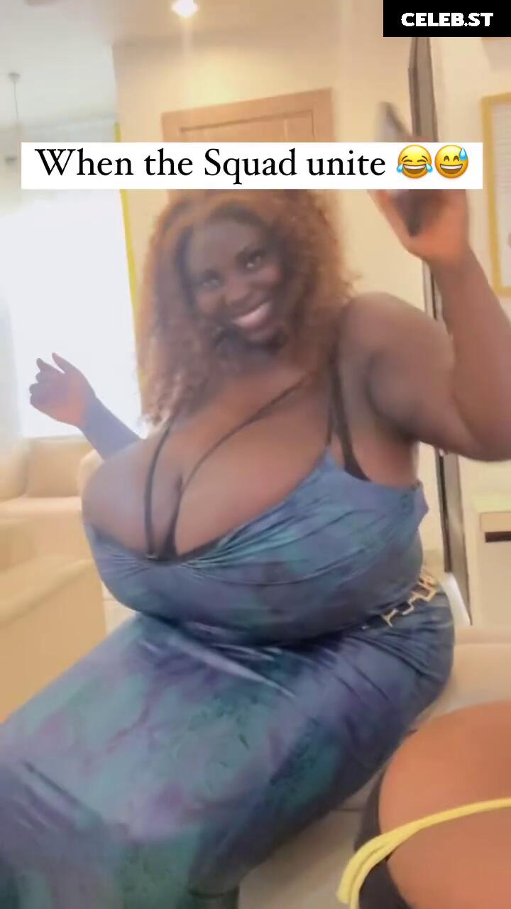 Busty Vivian: Biggest boobs in Africa ! Image 11928450