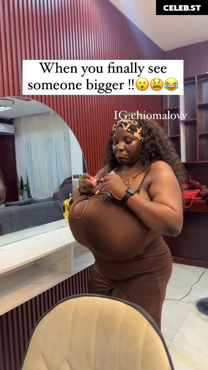 Busty Vivian: Biggest boobs in Africa ! Image 11928475