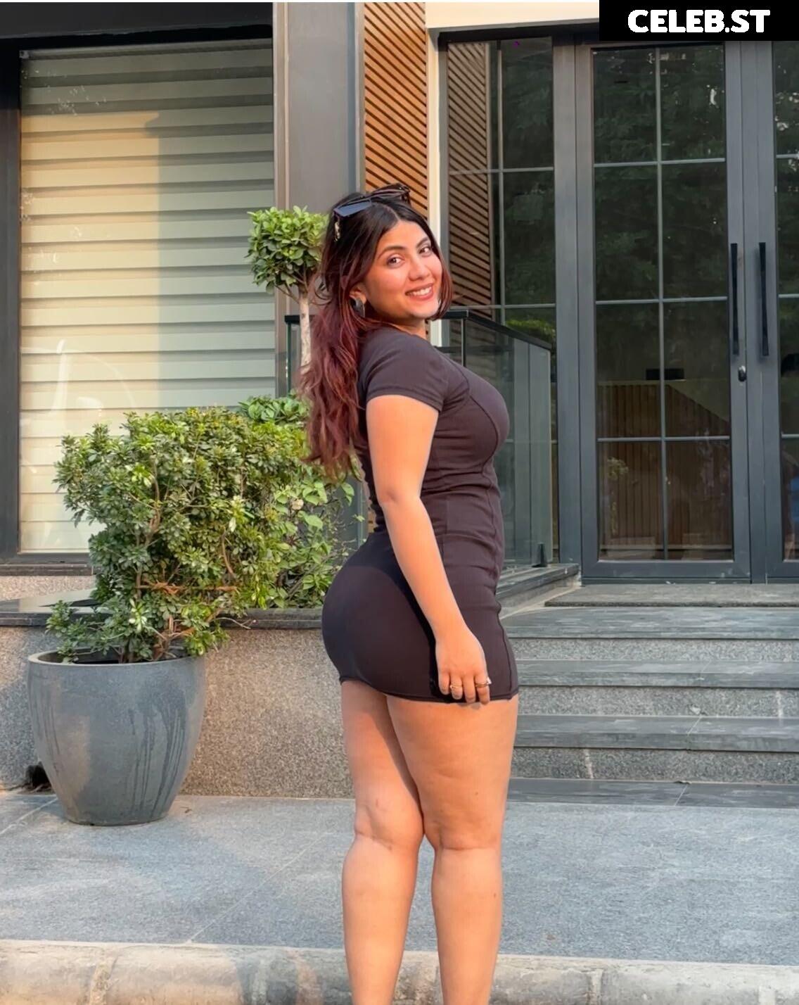 Suramya Pandiya | suramyapandiya Image 11925892