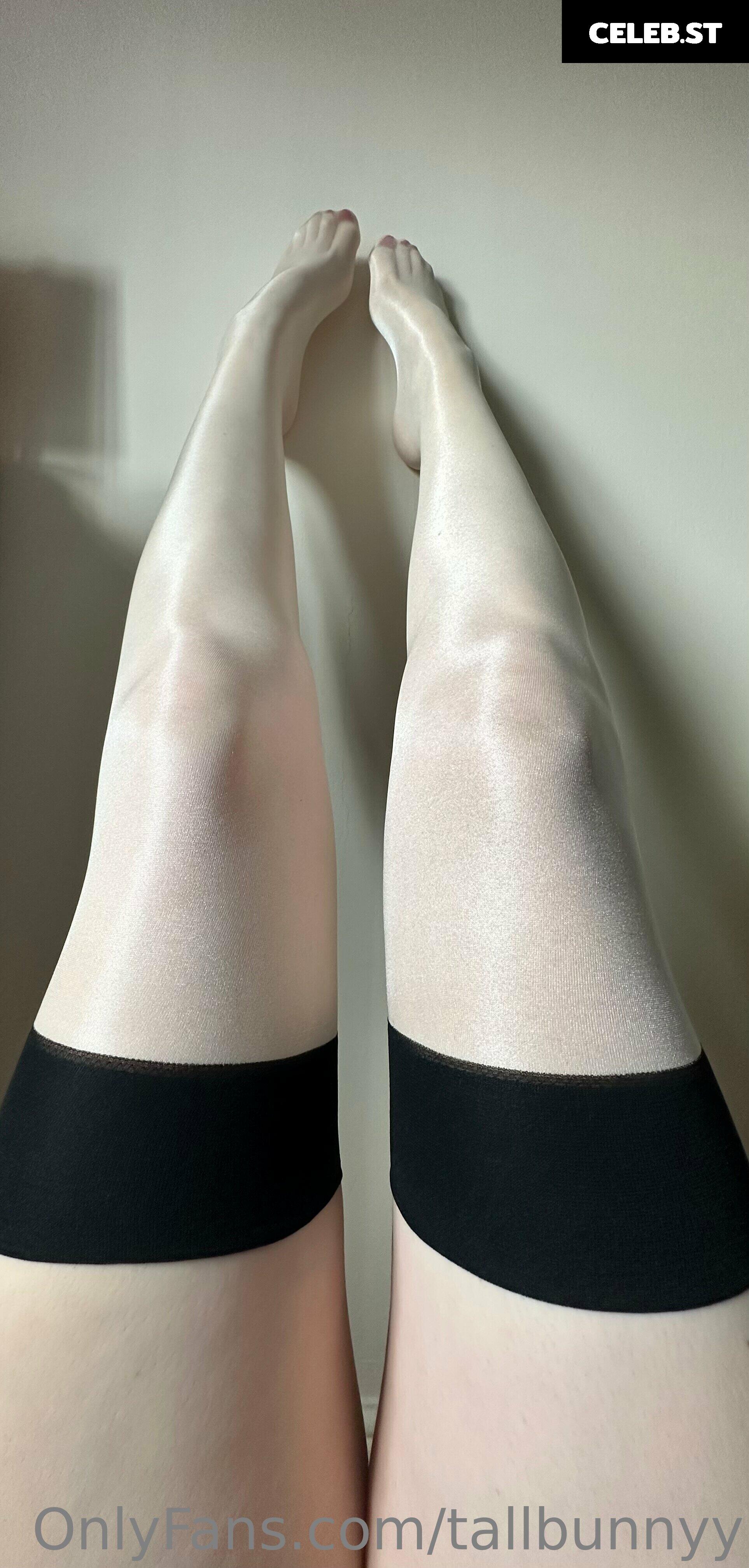 Katie Woolls / tallgirlkatie Image 11924590