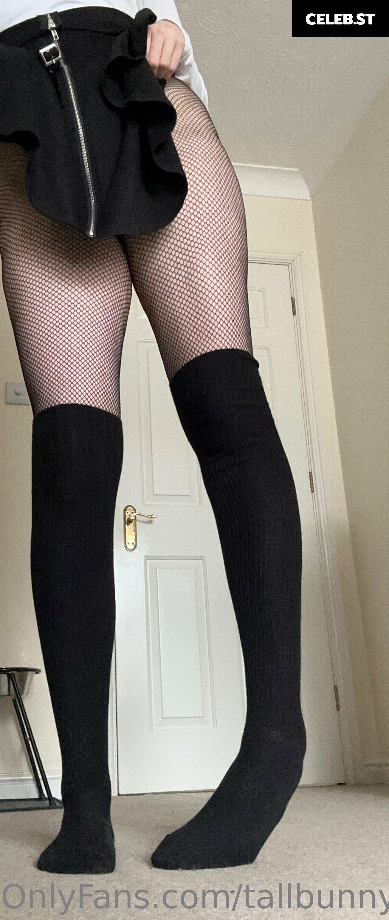 Katie Woolls / tallgirlkatie Image 11924599