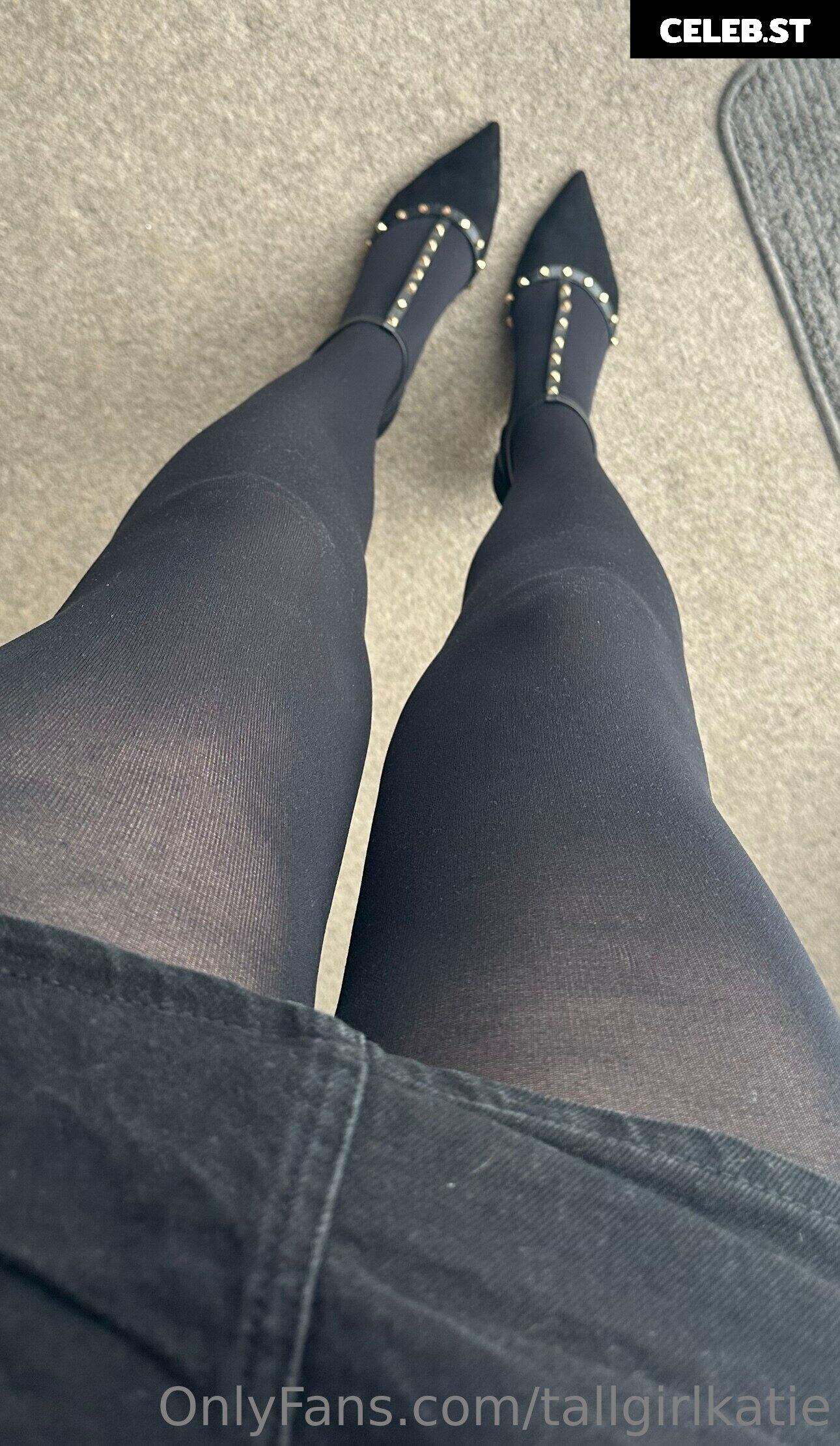 Katie Woolls / tallgirlkatie Image 11924582