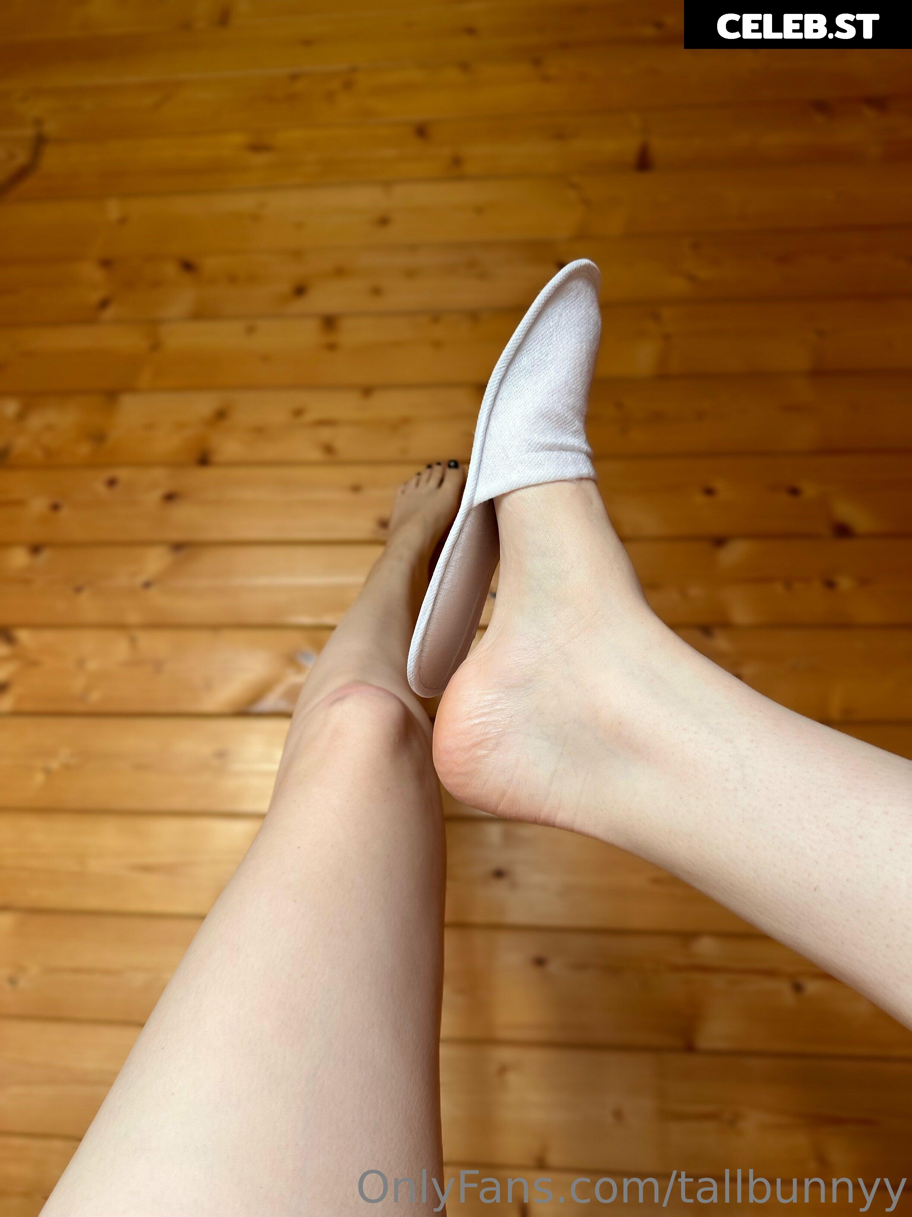 Katie Woolls / tallgirlkatie Image 11924649