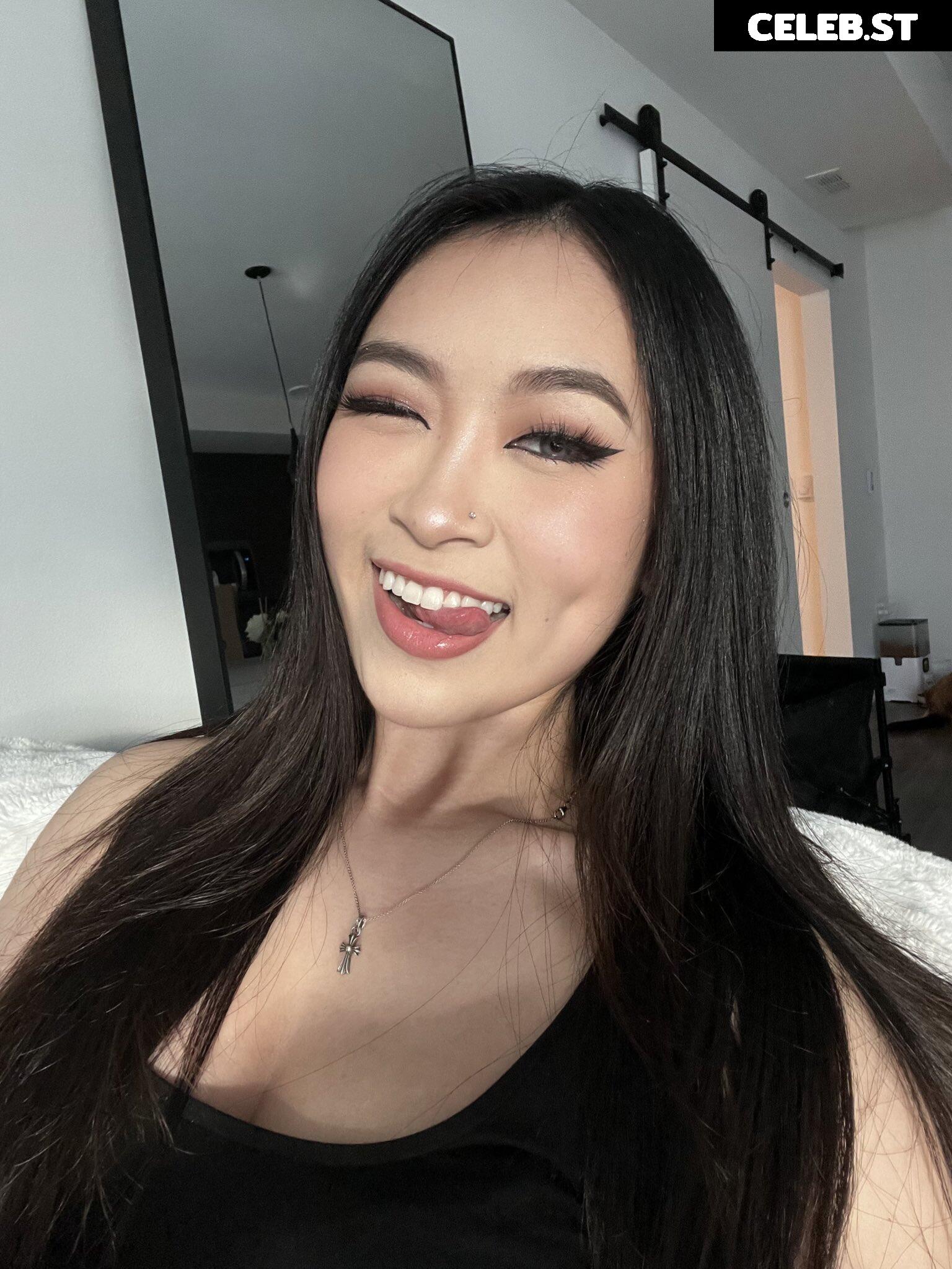 Theresa Nguyen / theresawinnn Image 11927501