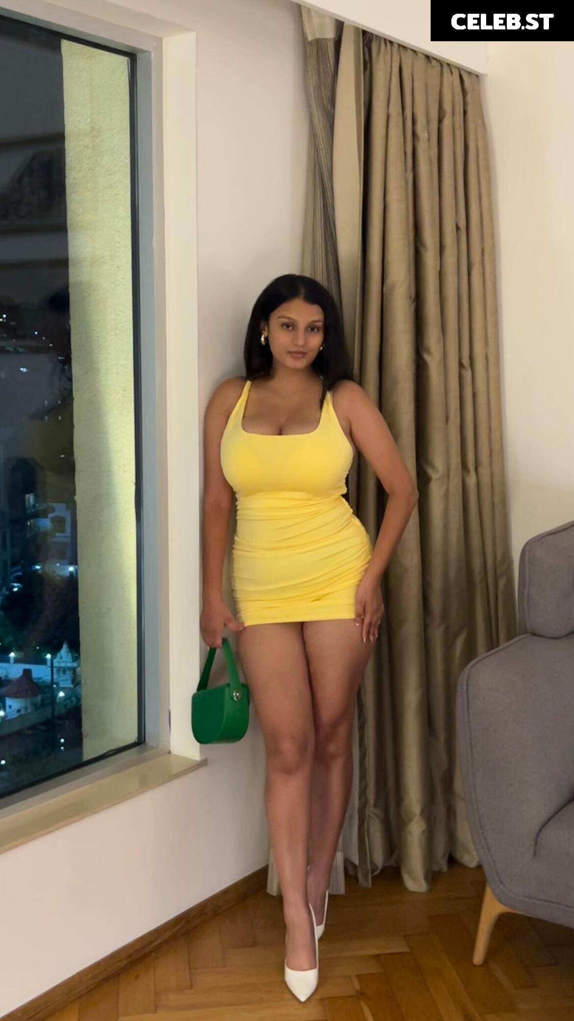 @_ayushaaaa__, Ayusha, busty Indian influencer Image 11927131