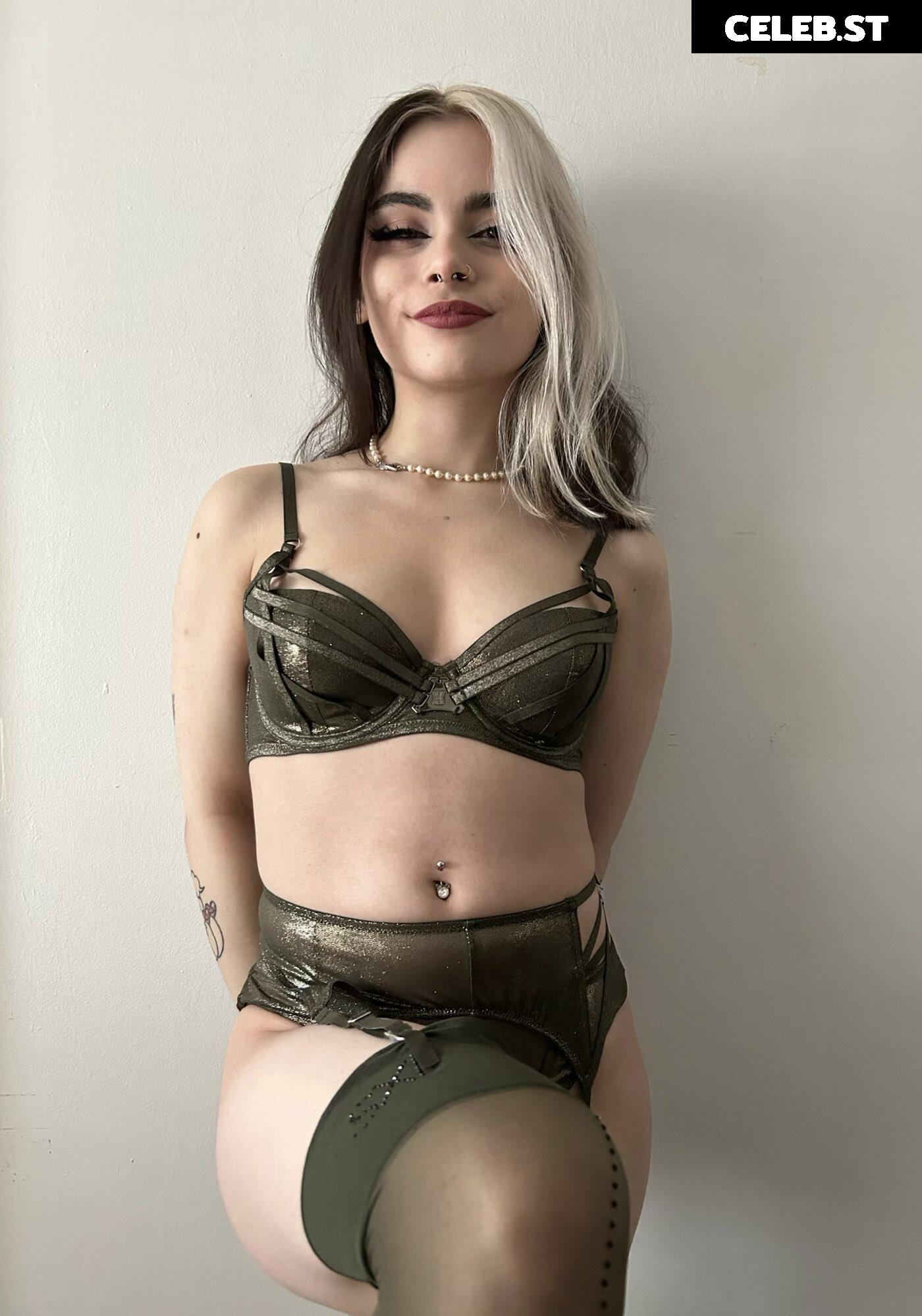 jjoycely | jj0yce | jxycexo Image 11926124