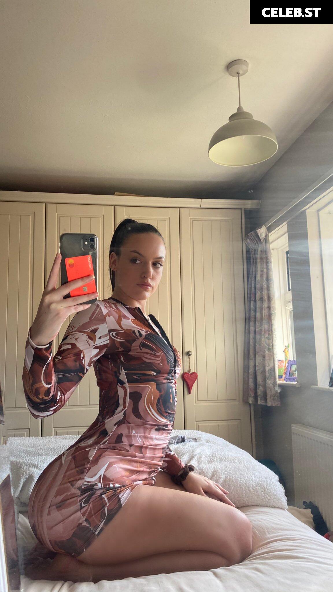 fairyarax / laurabhale Image 11920966