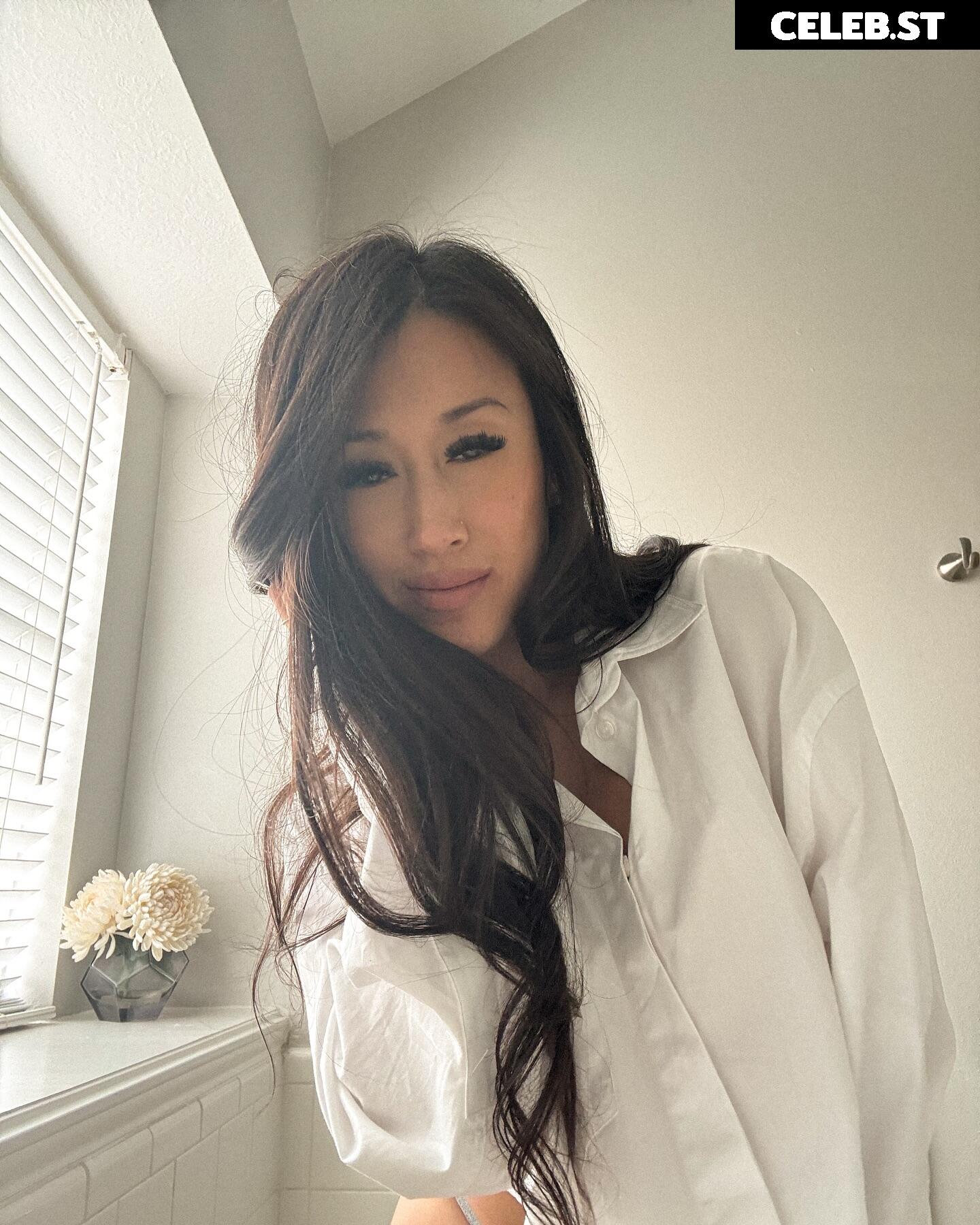 Lily Nguyen / xolisawin Image 11938956