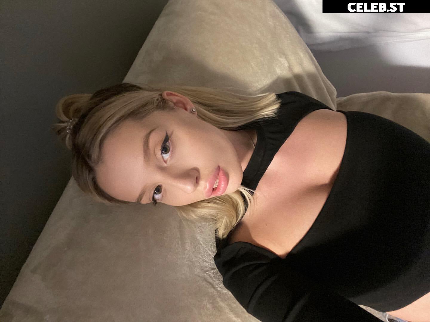 Anisimova Anastasia / anisimovaanastasia Image 11935978