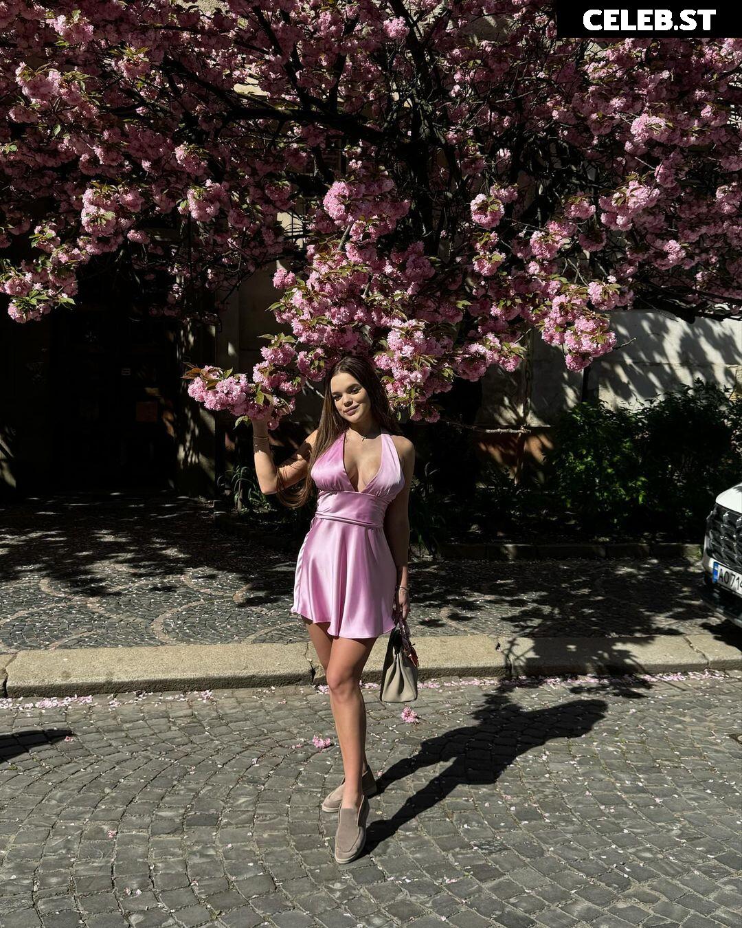 verbaaa.verbaaa / YULIA VERBYNETS Image 11935569