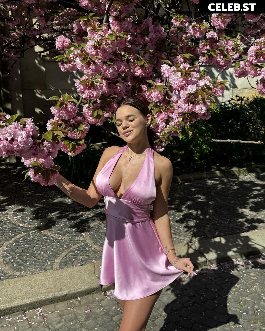 verbaaa.verbaaa / YULIA VERBYNETS Image 11935570