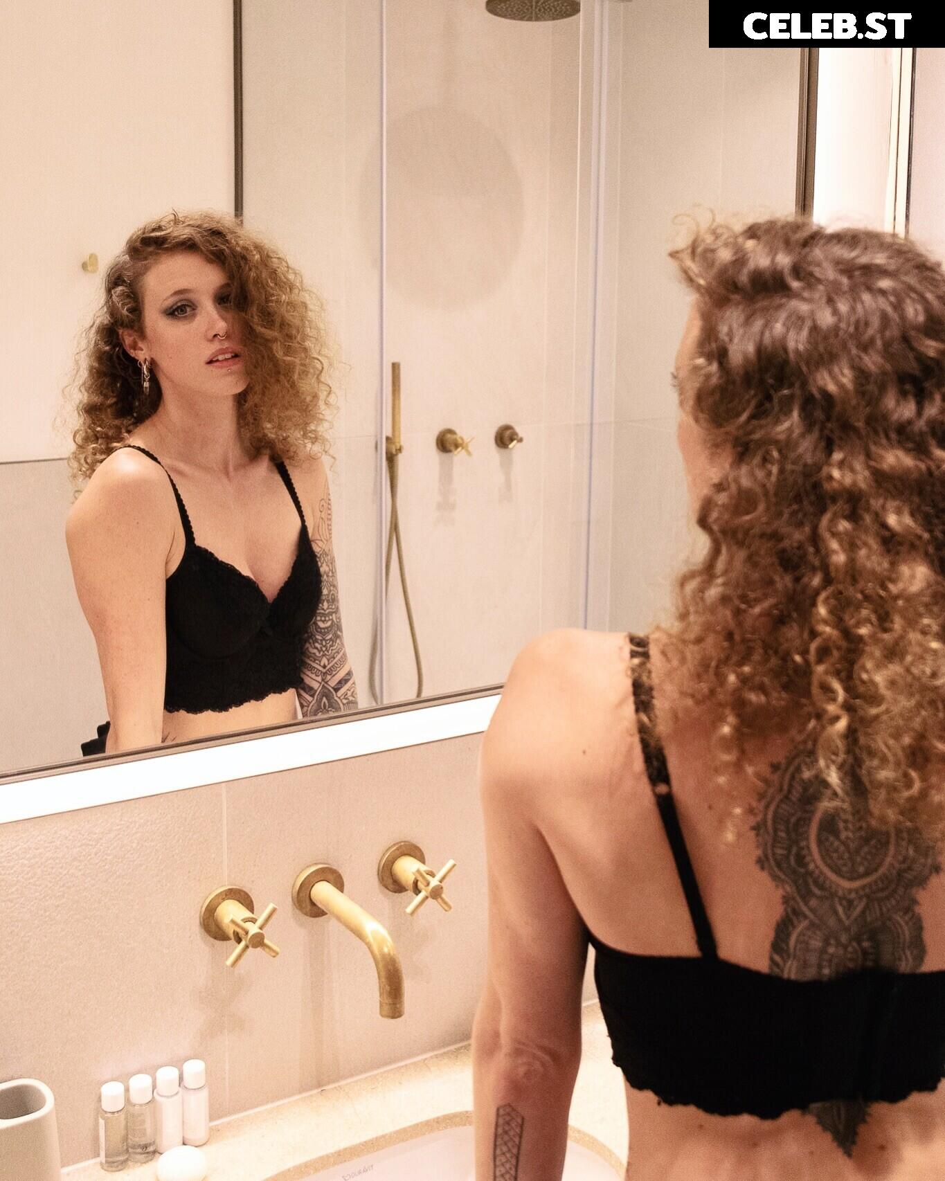 Tegan Inuka Image 11935410