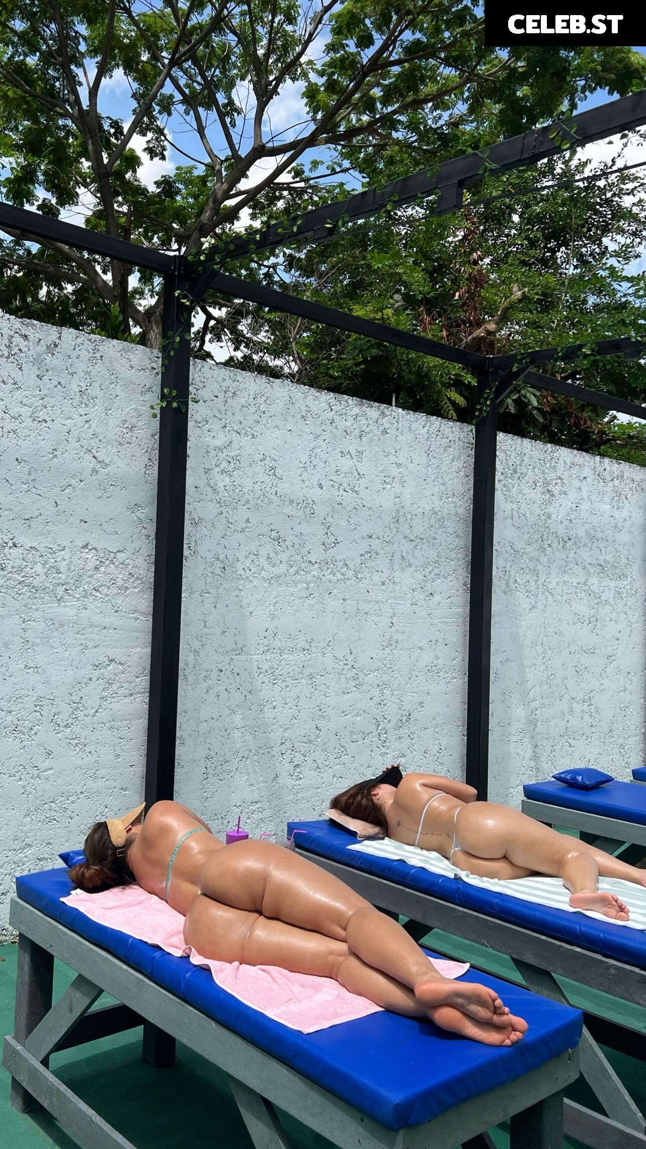 __rv99 / rv / romerov / Rashel Valentina Image 11934413