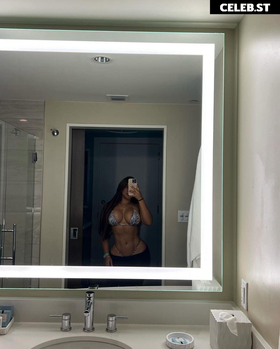 __rv99 / rv / romerov / Rashel Valentina Image 11934317