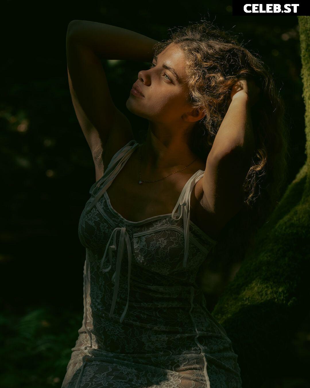 Mila Refacho Image 11937762