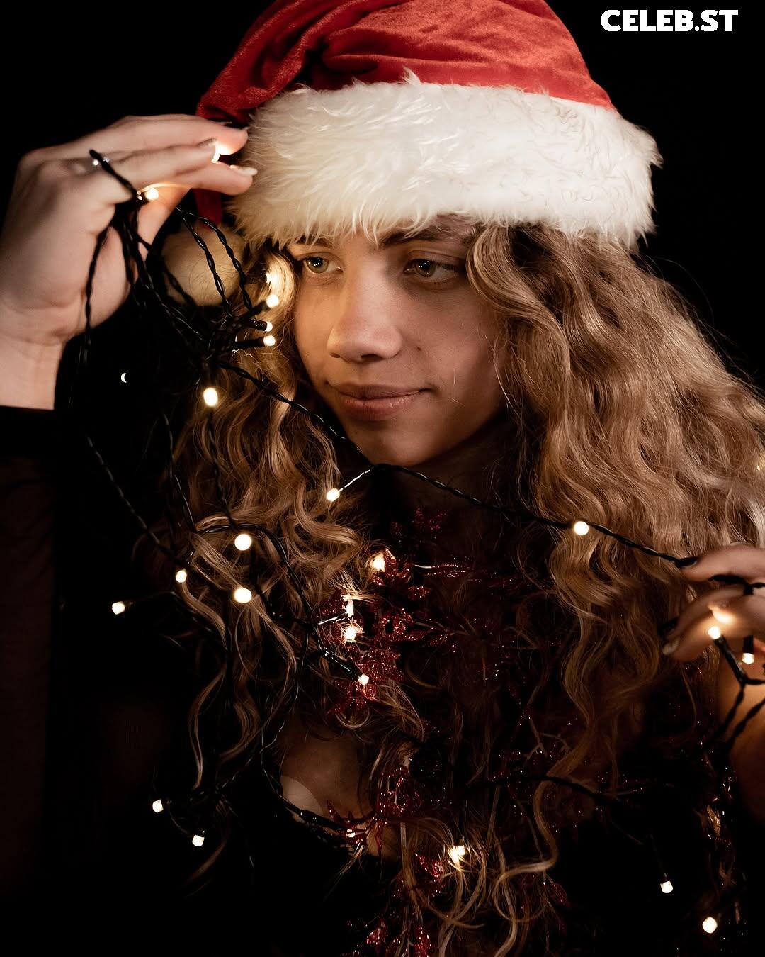 Mila Refacho Image 11937757