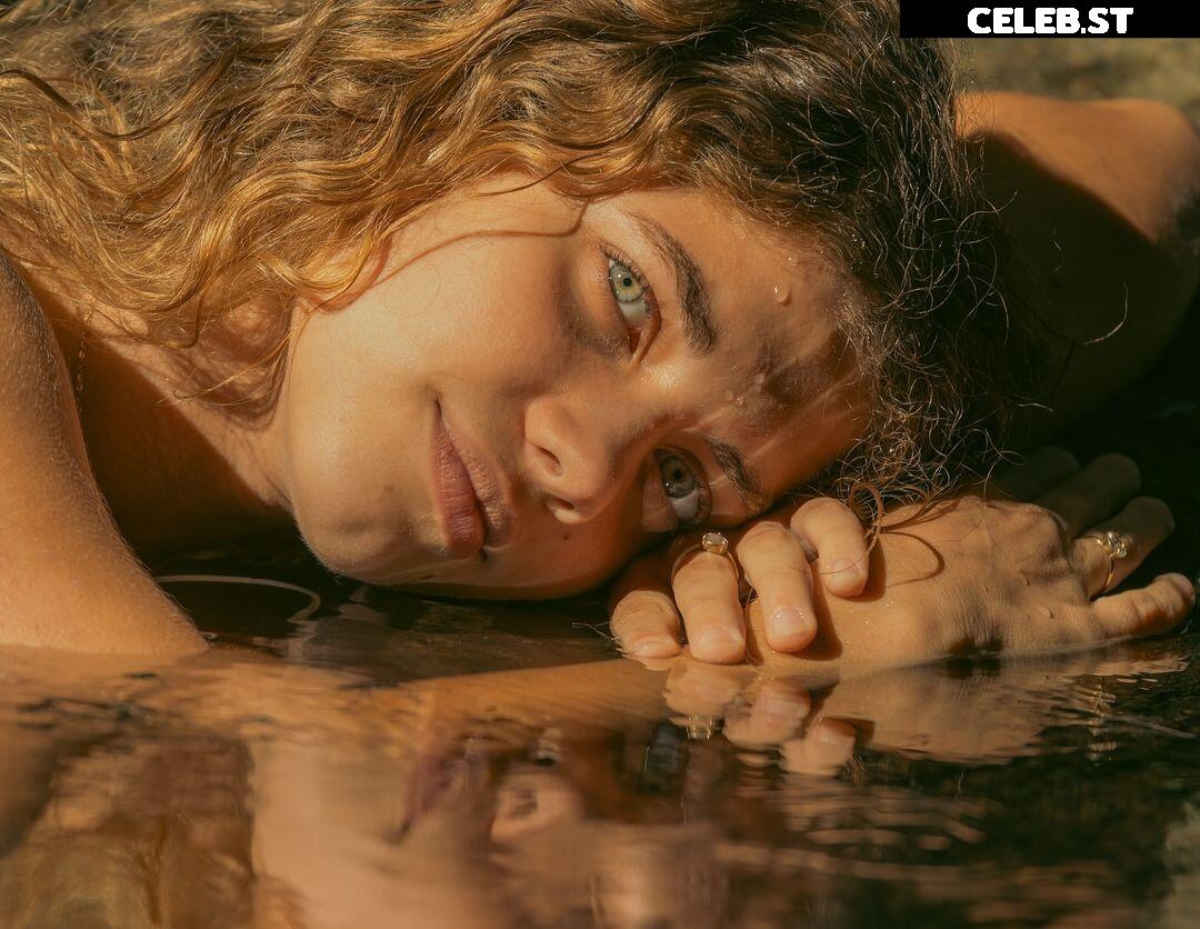 Mila Refacho Image 11937746