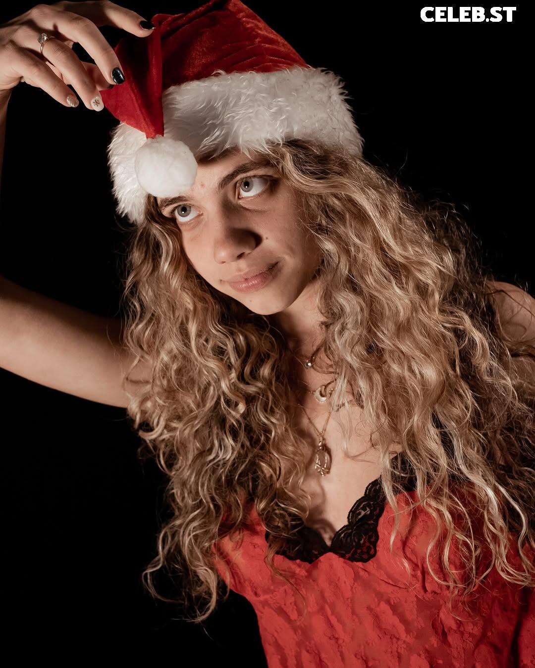 Mila Refacho Image 11937775