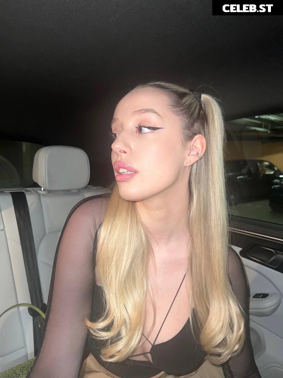 Anisimova Anastasia / anisimovaanastasia Image 11936032