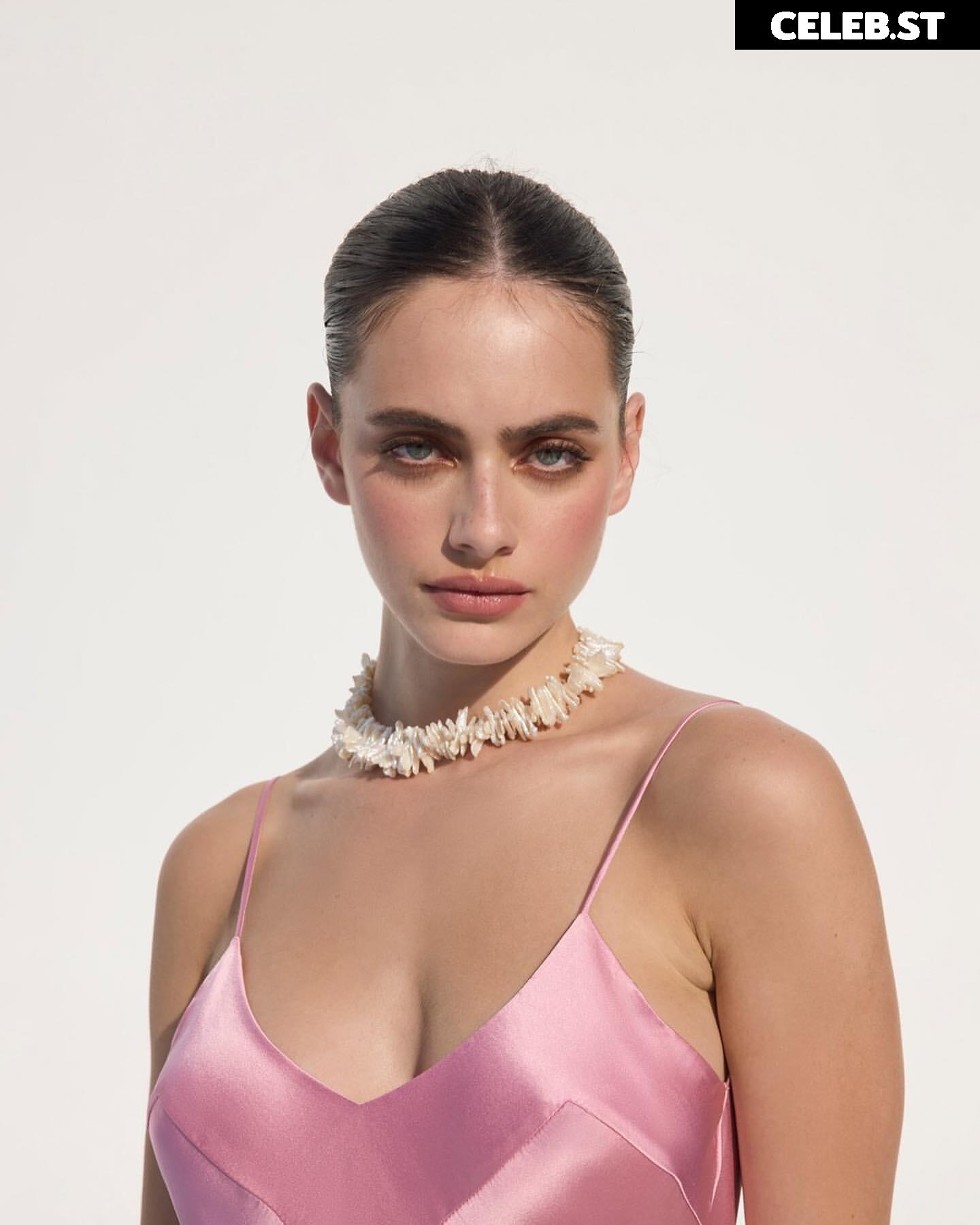 Yael Shelbia Image 11931581