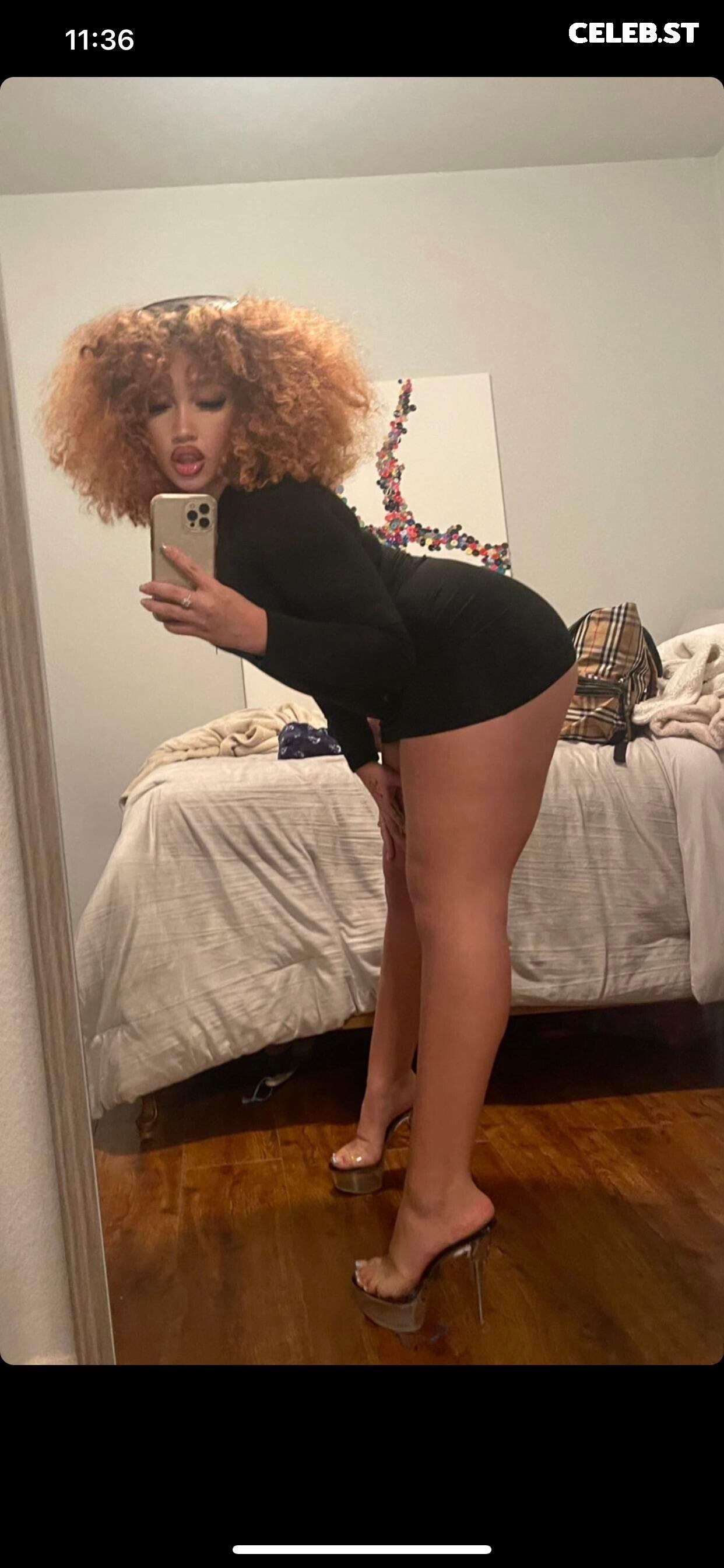 Yasmeen nicole / llil.yas Image 11931747