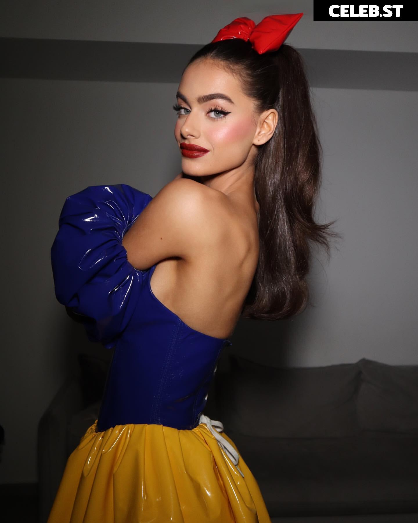 Yael Shelbia Image 11931622
