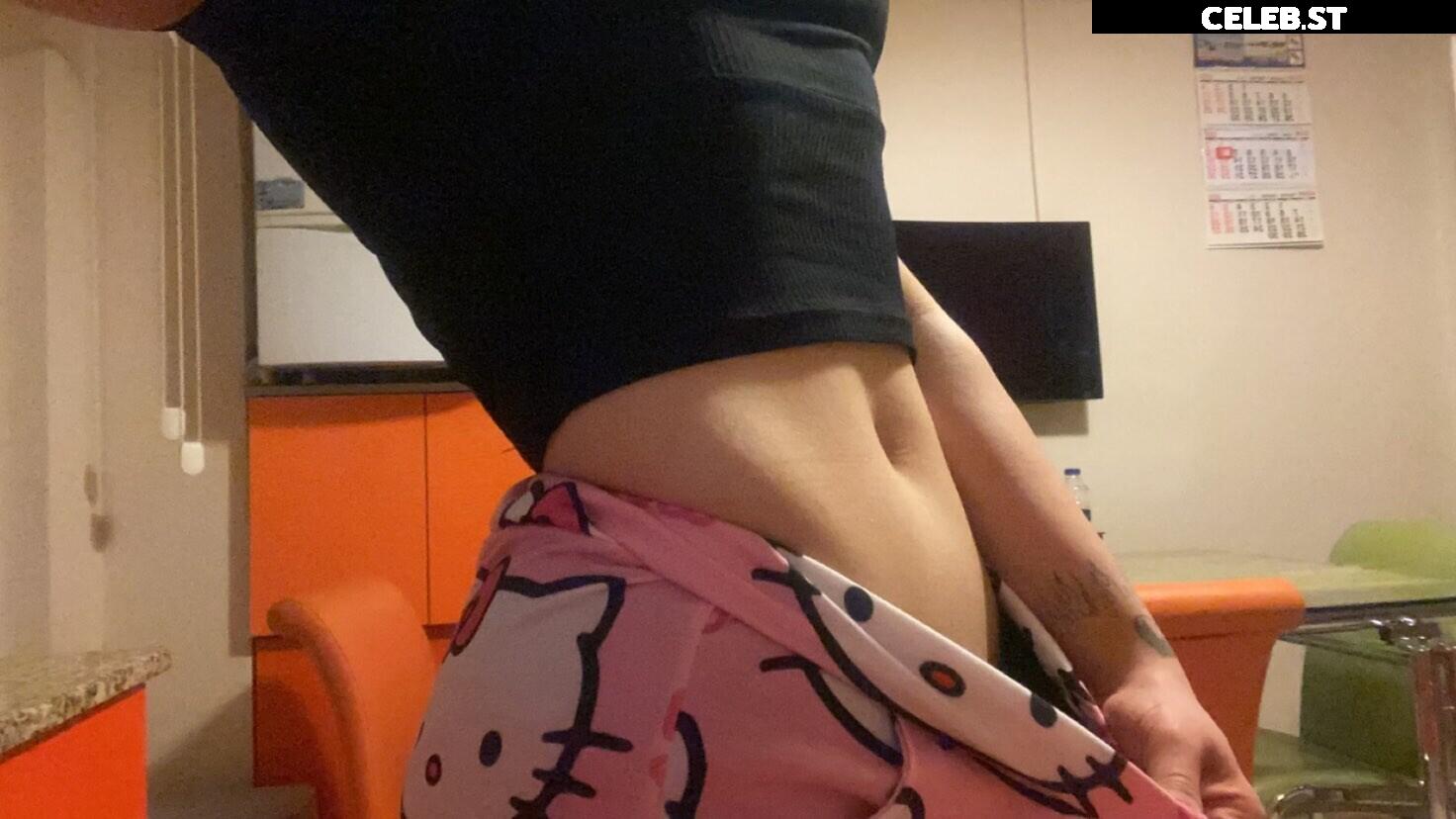 Sudemwah / Sude Akar / sudemwah0 / sudwnpai Image 11931021